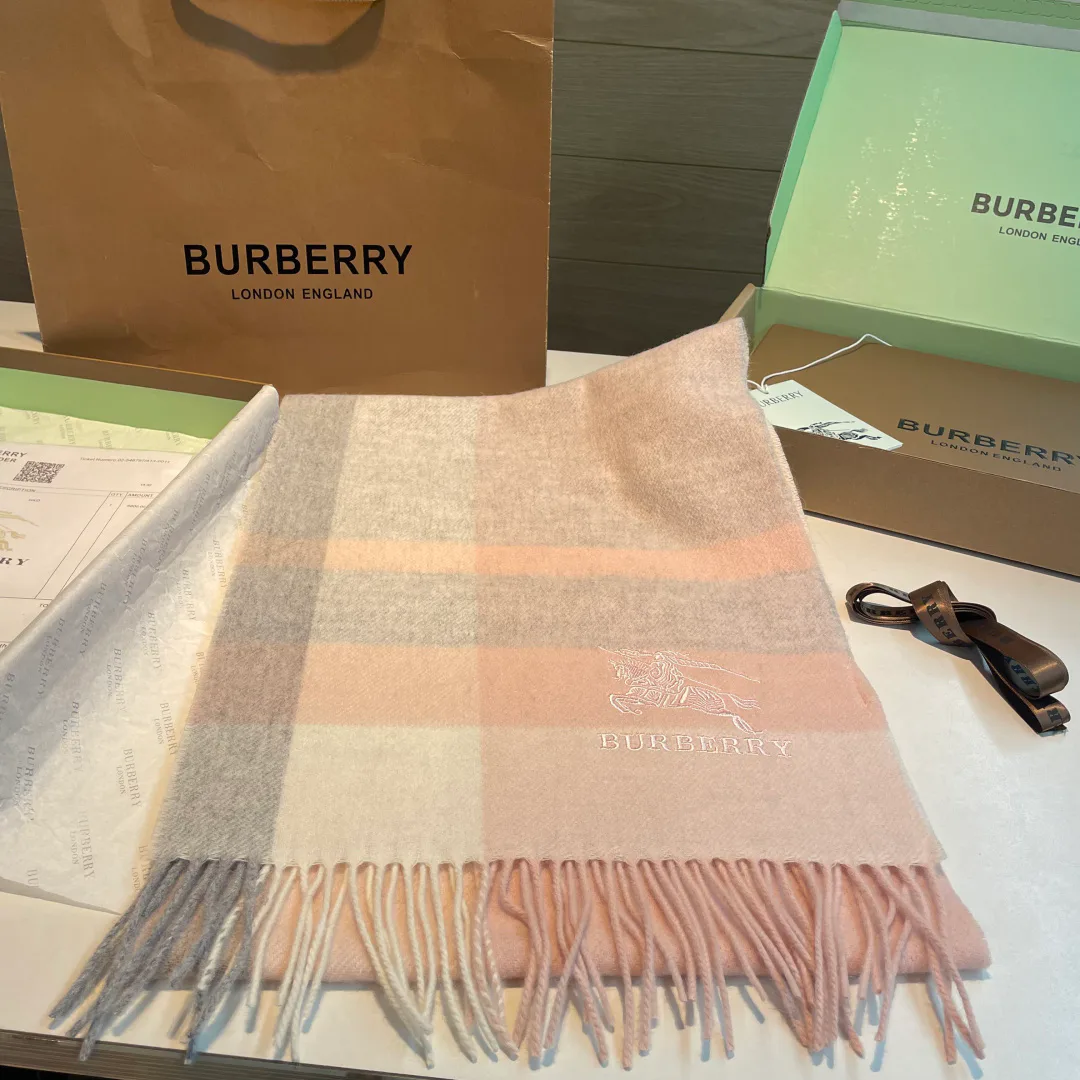Шарфы Burberry 498285