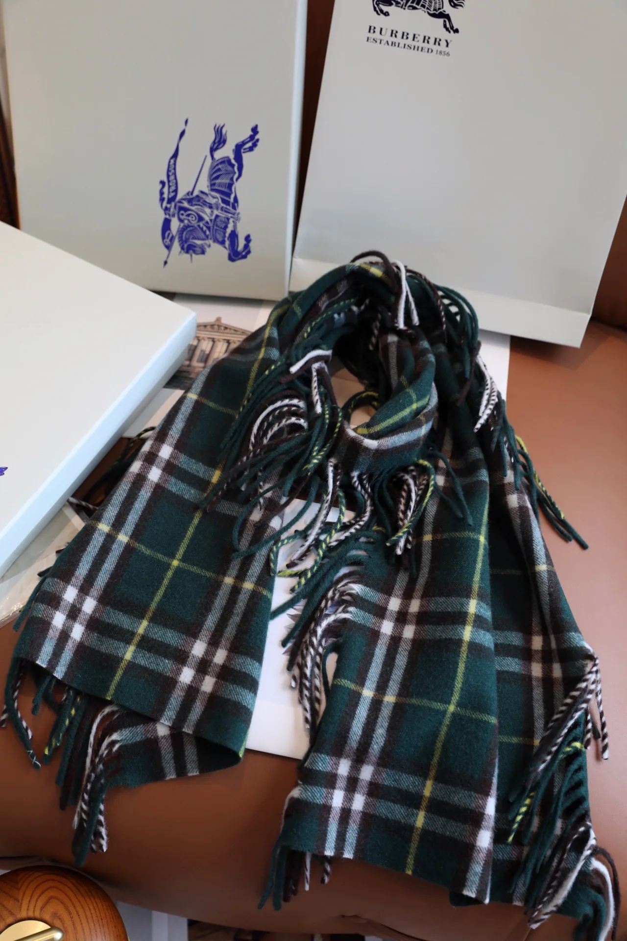 Шарфы Burberry 5396897