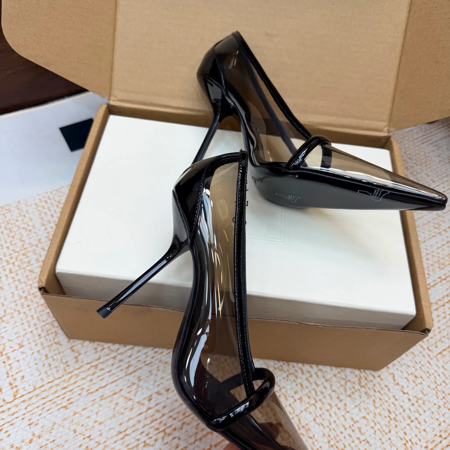 Туфли Женские Saint Laurent 17604552