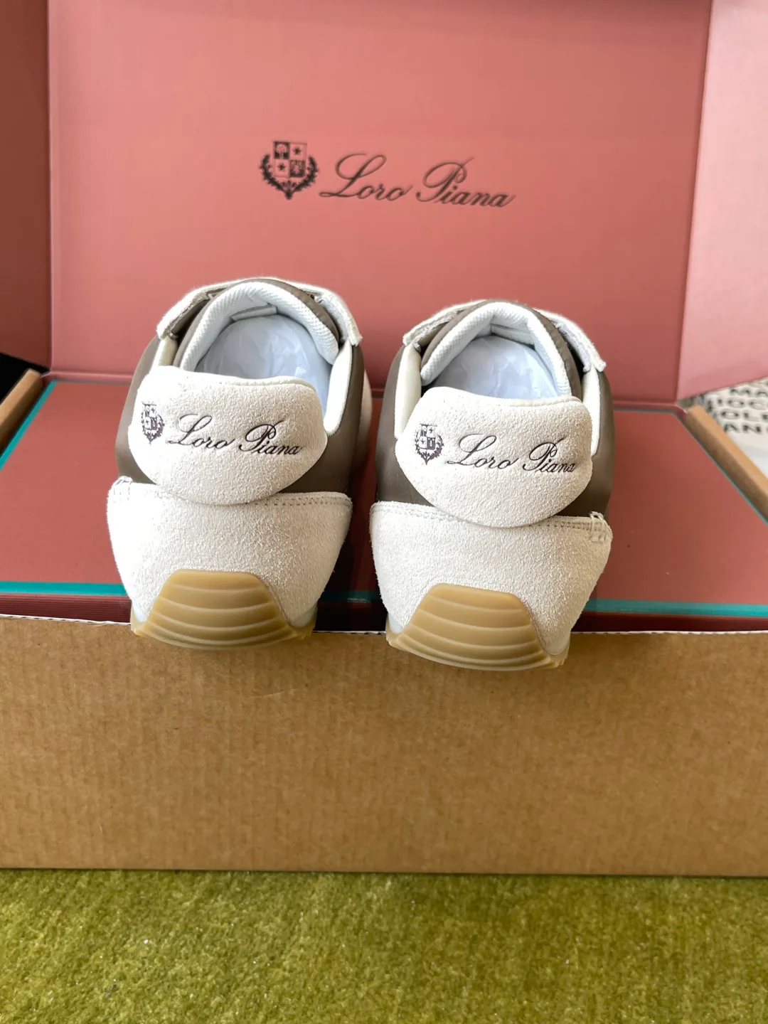 Кроссовки Женские Loro Piana 17424583