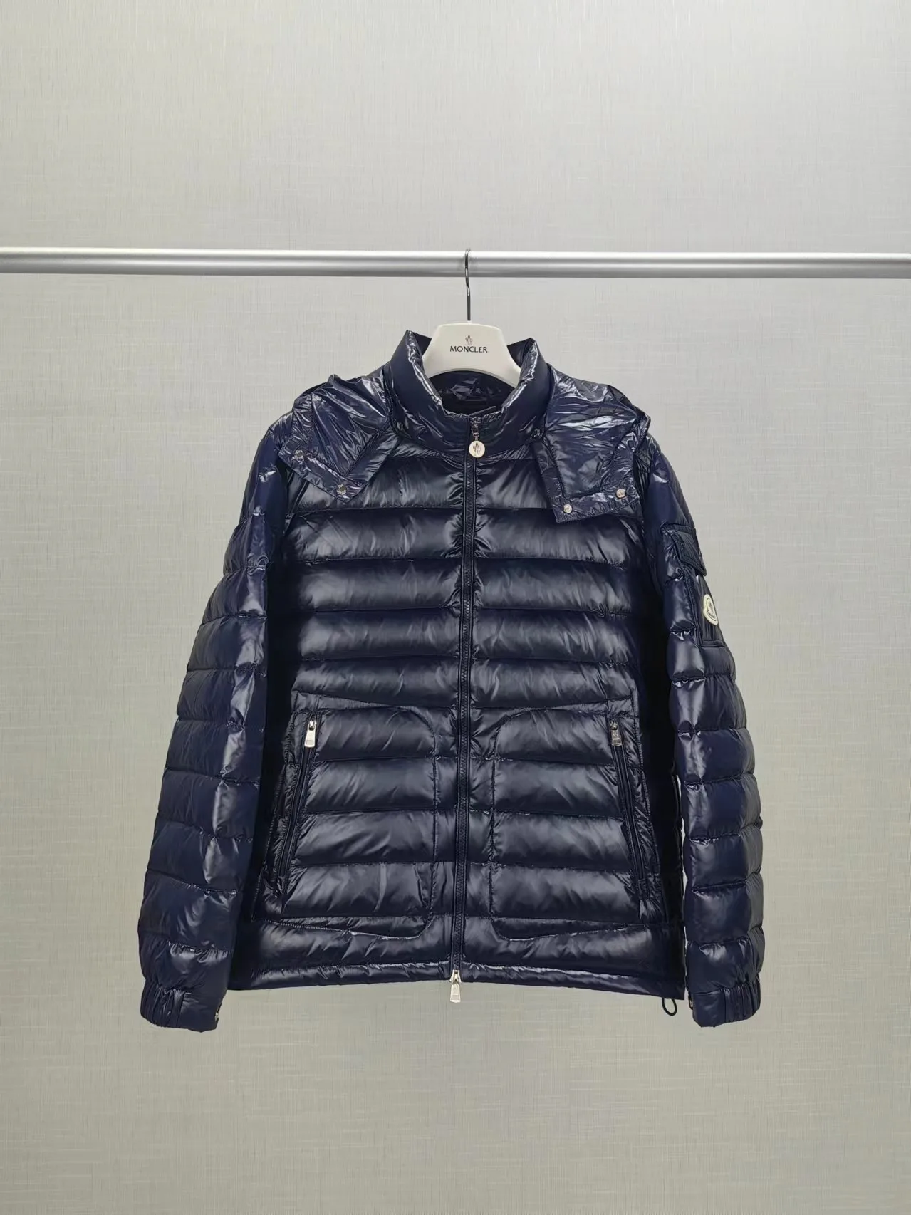 Куртки И Пуховики Женские Moncler 18098785