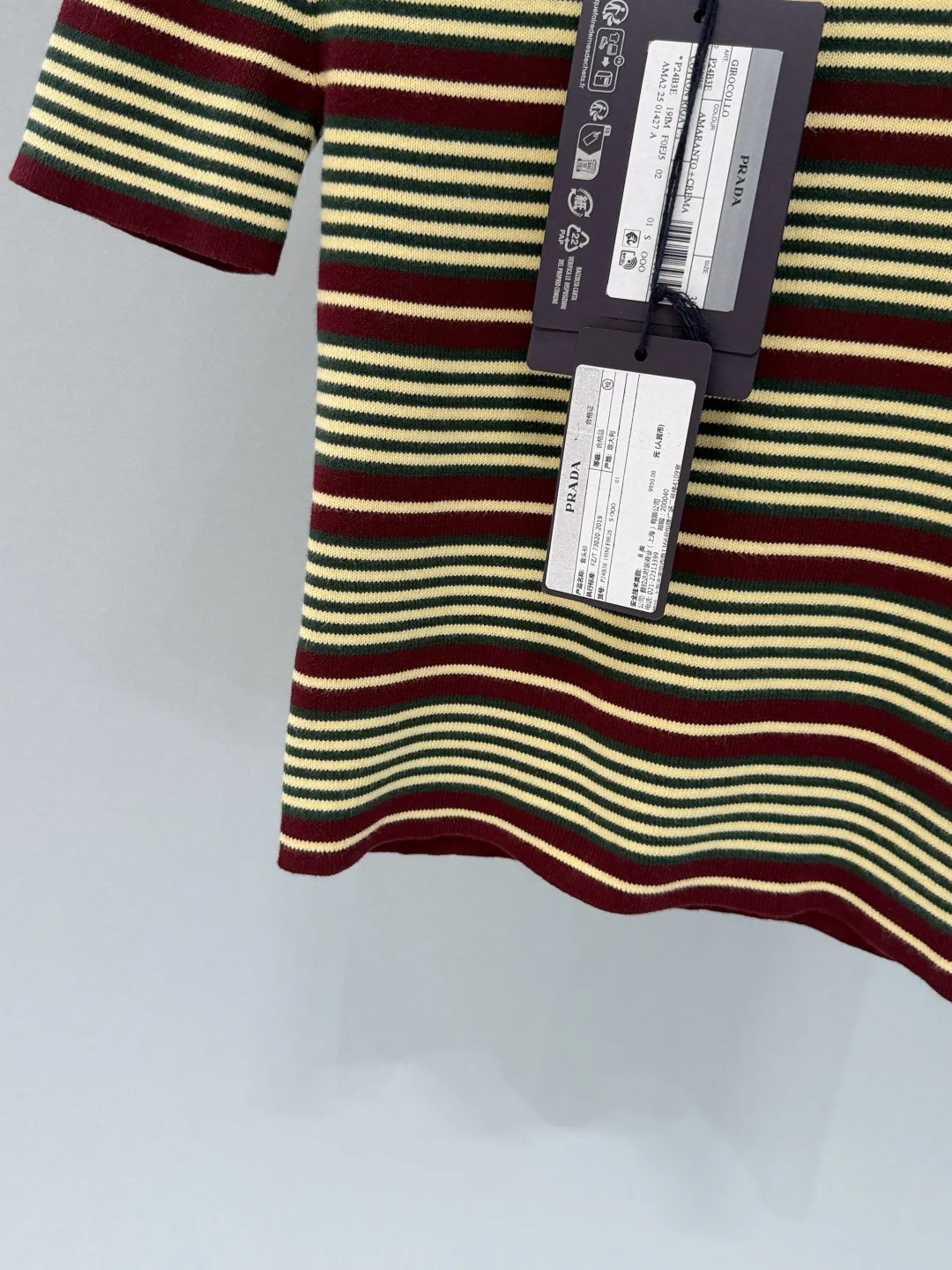 Футболки Женские Prada 9008938