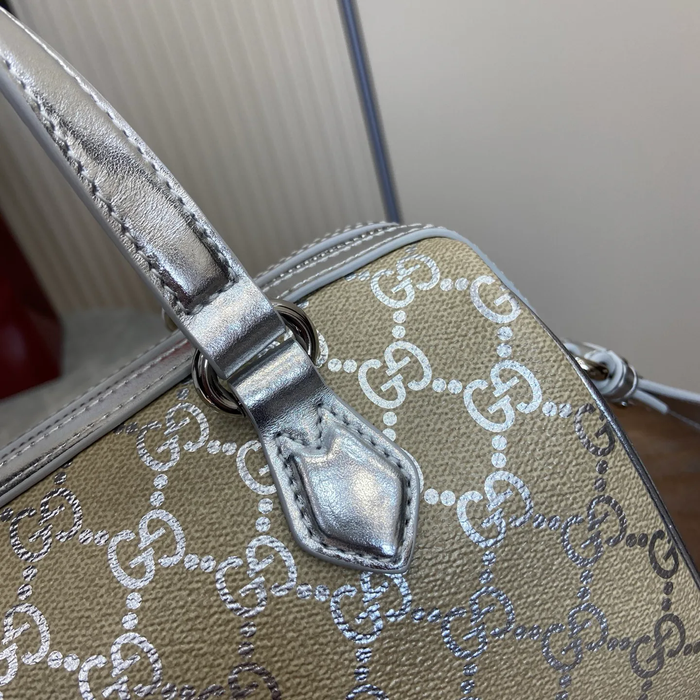 Классические Сумки Женские Gucci 10841813