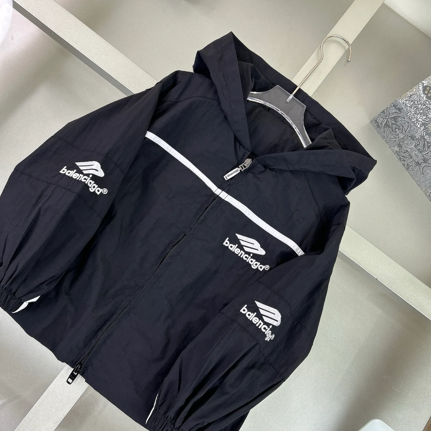 Куртки Женские Balenciaga Куртки Женские Balenciaga