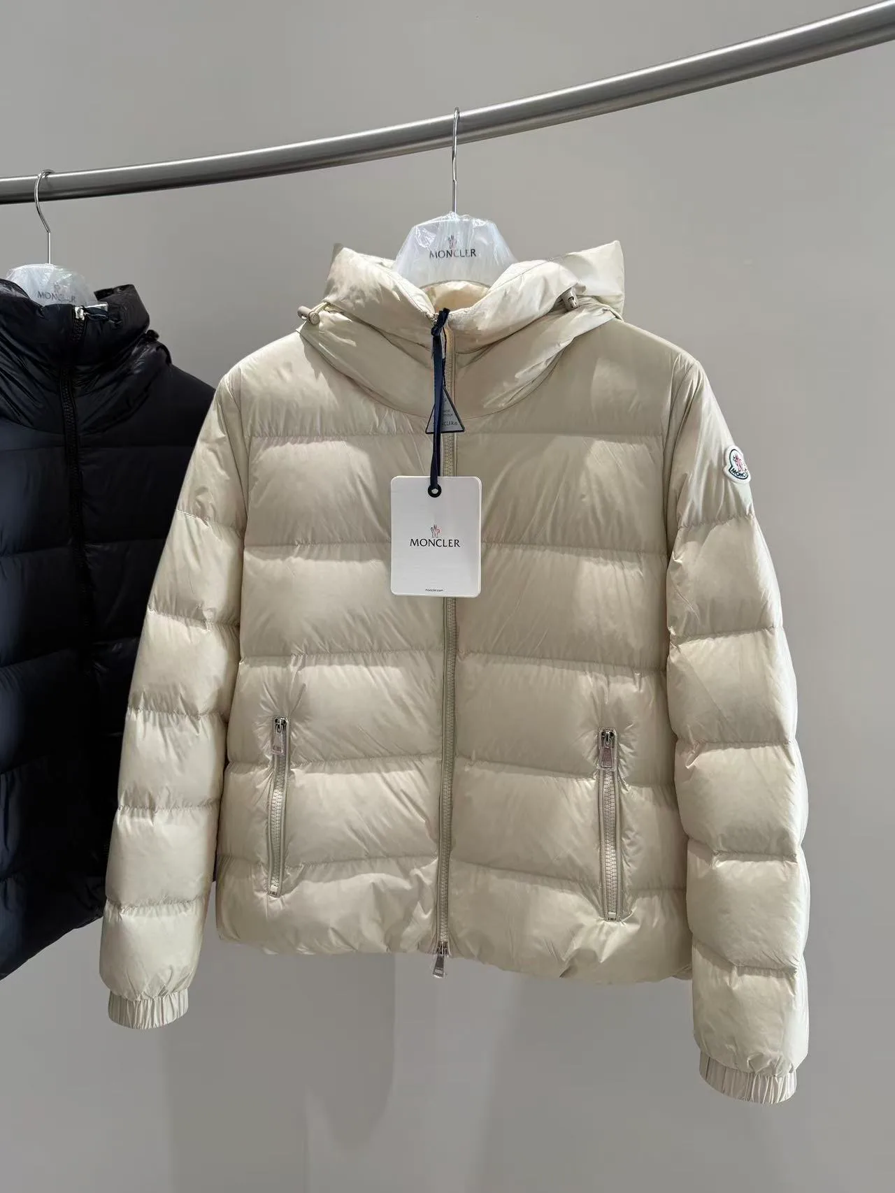 Куртки И Пуховики Женские Moncler 18184483