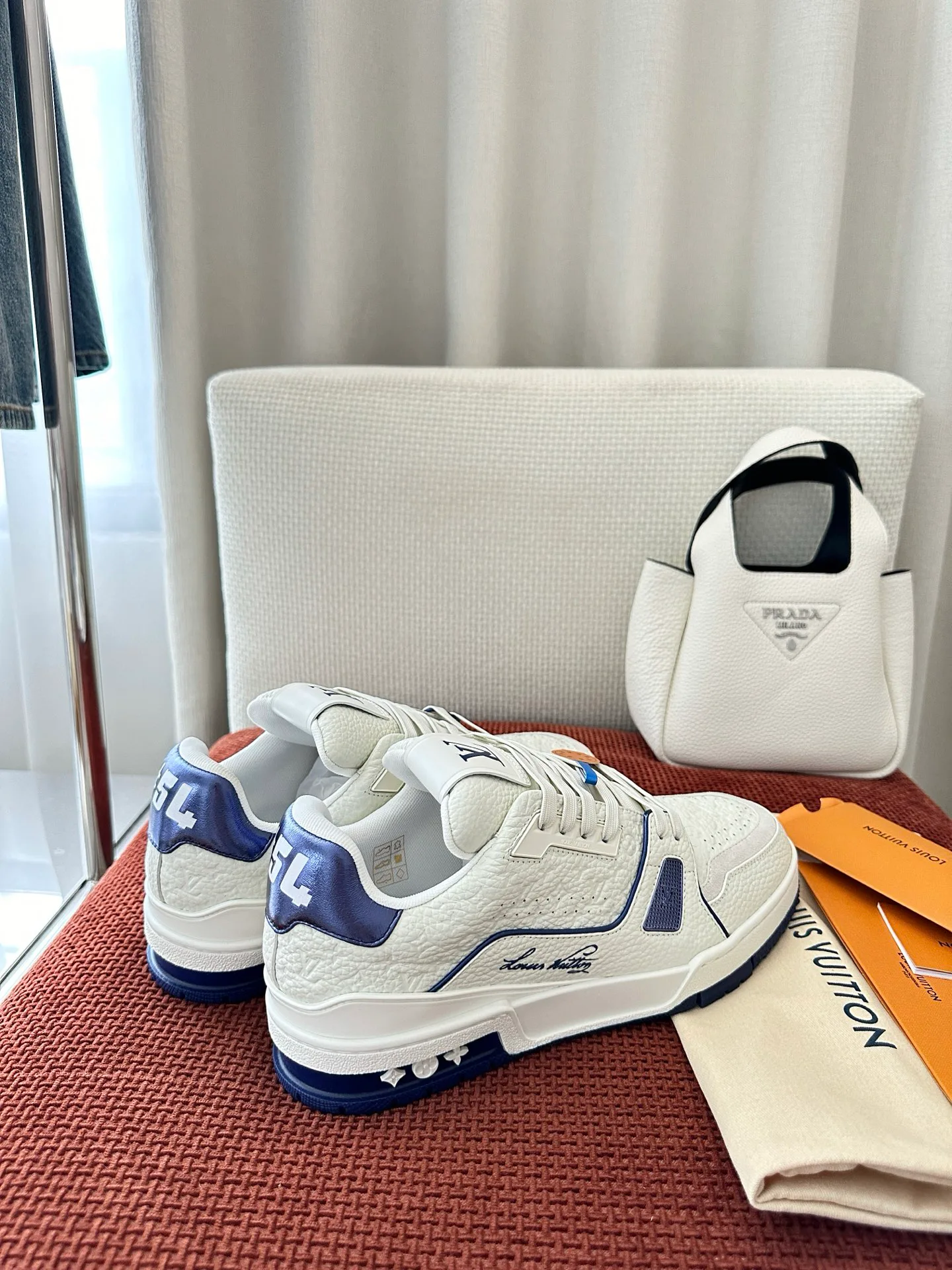 Кроссовки Мужские Louis Vuitton 17449370