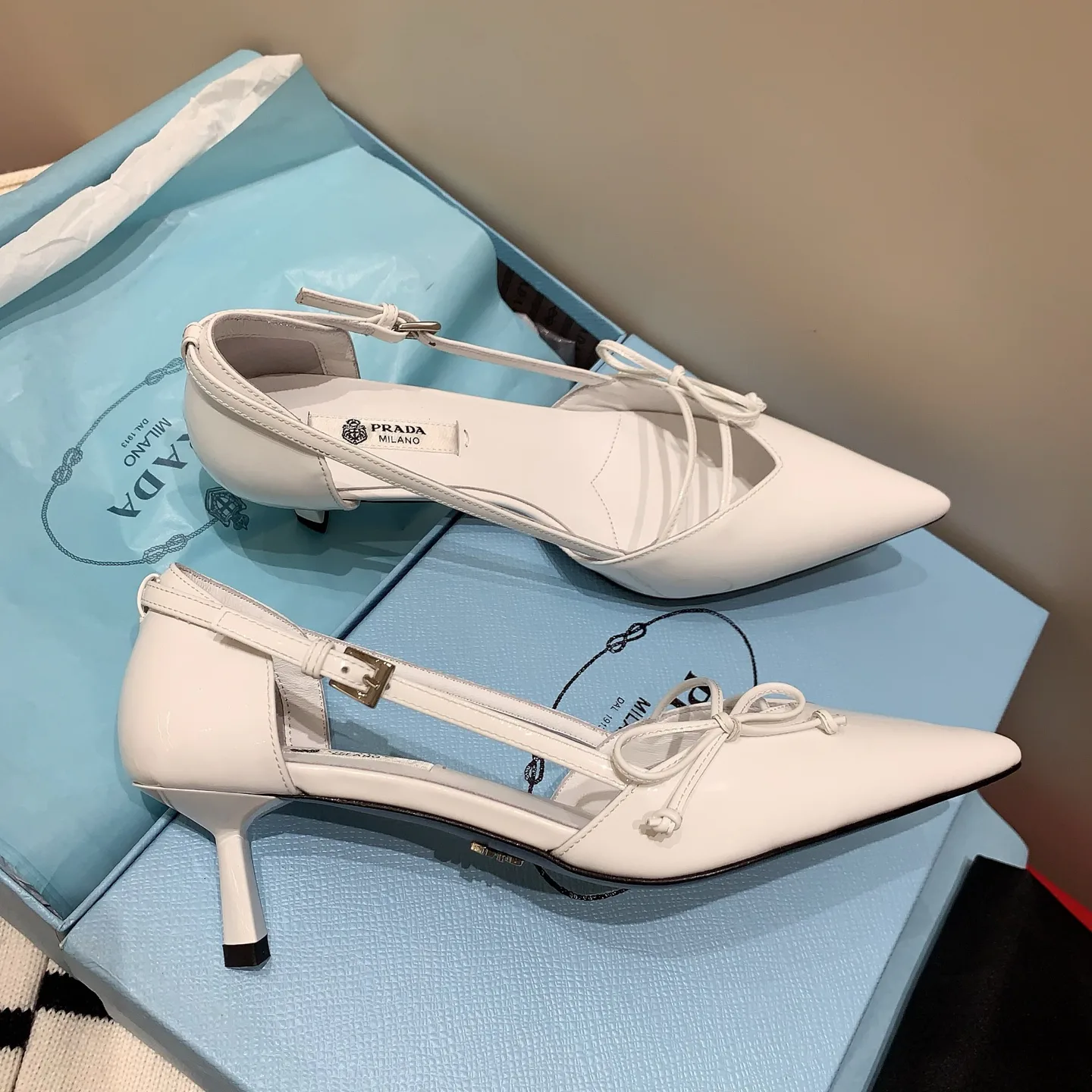 Босоножки Женские Prada 12714959