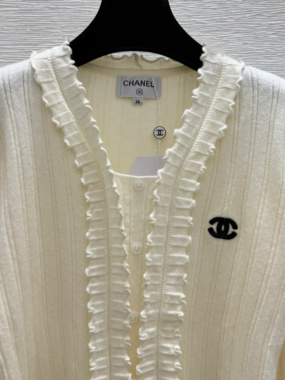 Джемперы И Свитеры Женские Chanel 19497169