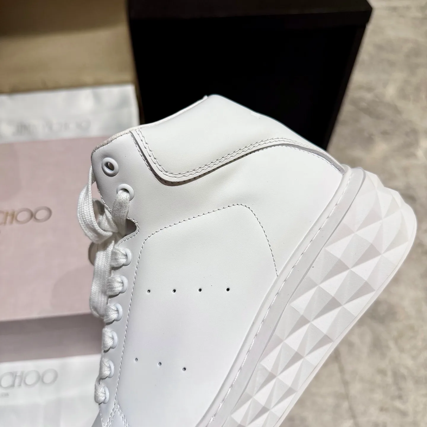 Кроссовки Женские Jimmy Choo 18104590
