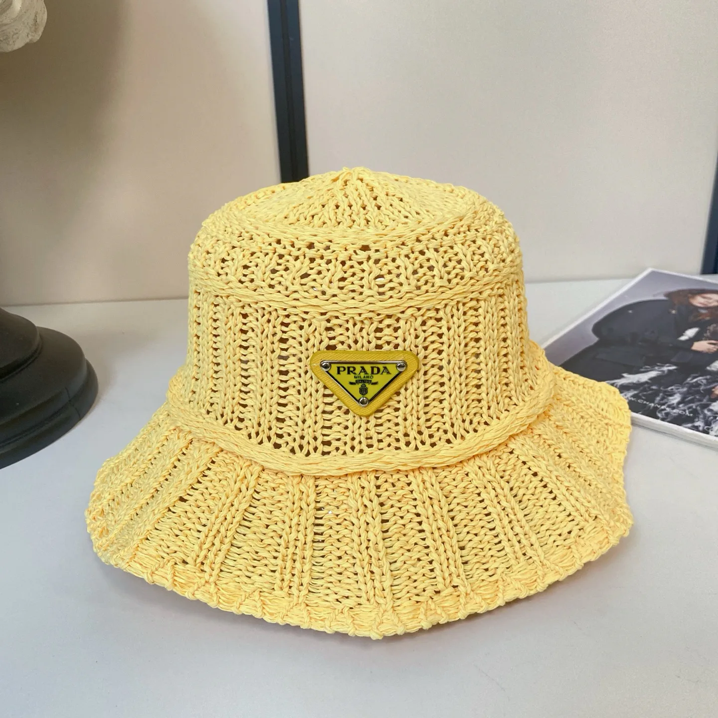 Головные Уборы Prada 13569618