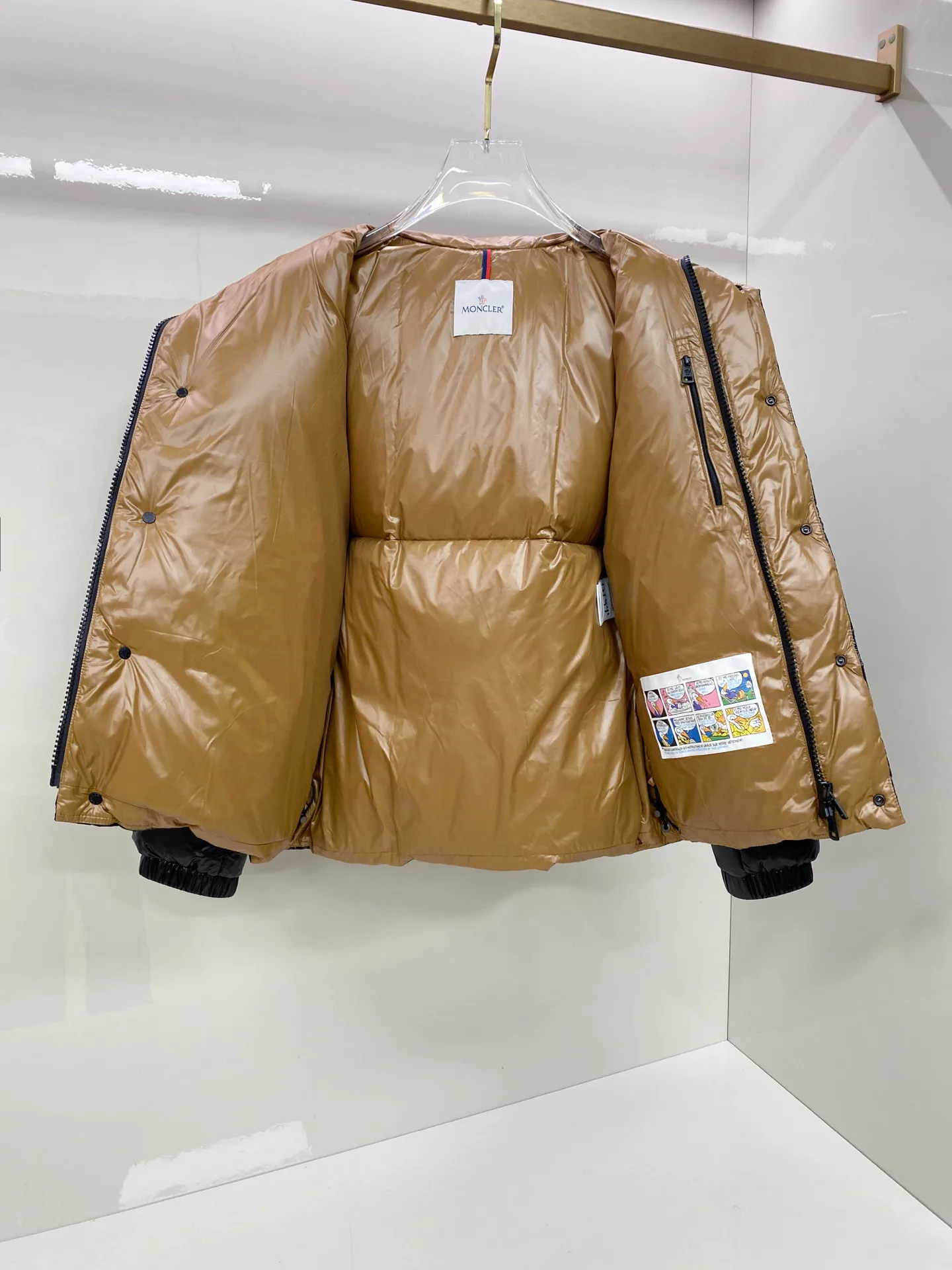 Куртки И Пуховики Мужские Moncler 1129736