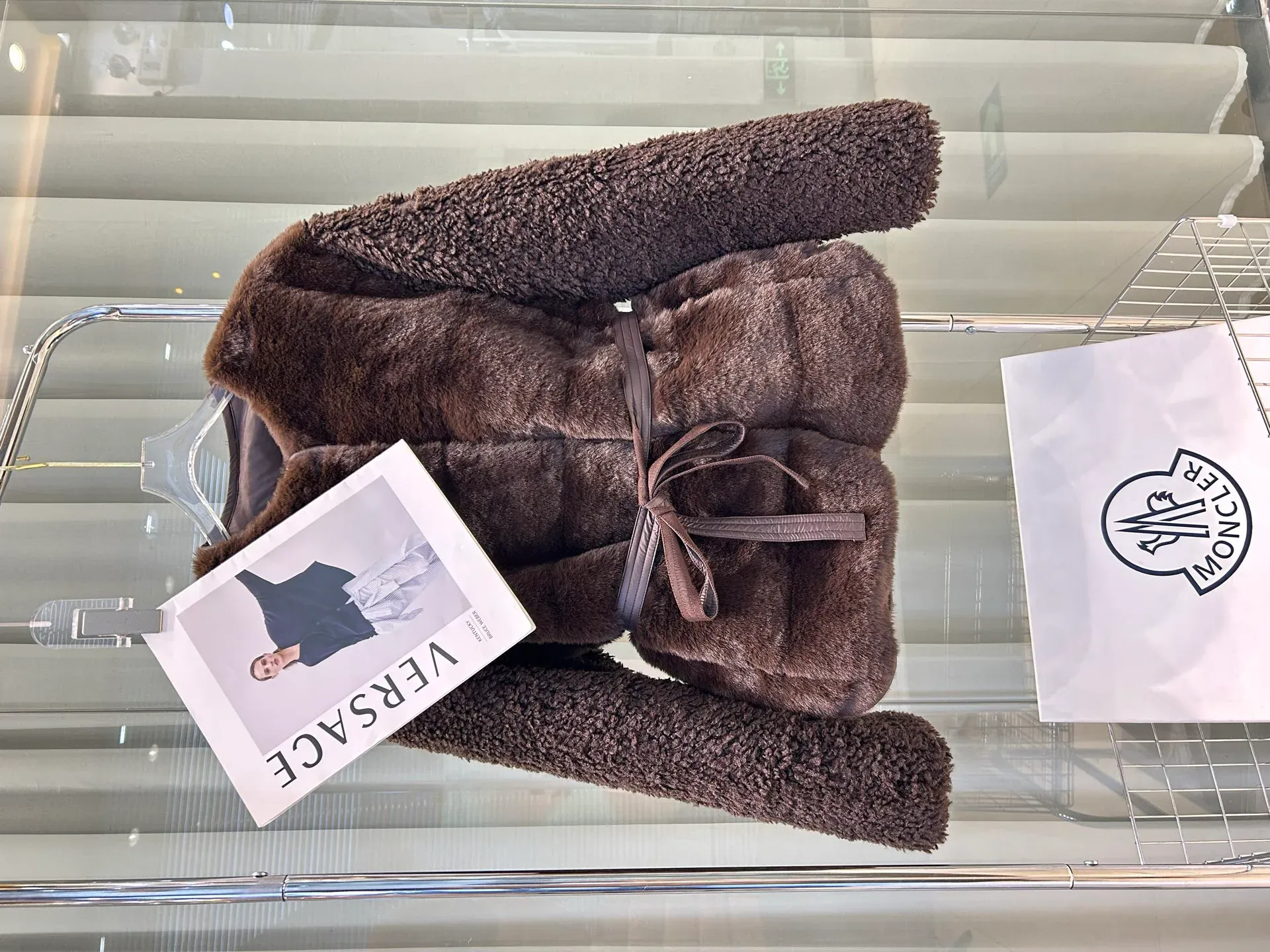 Шубы Женские Moncler 378383