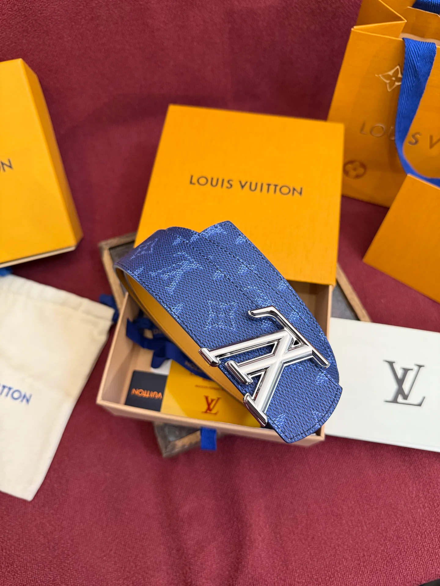 Ремни Louis Vuitton 420678