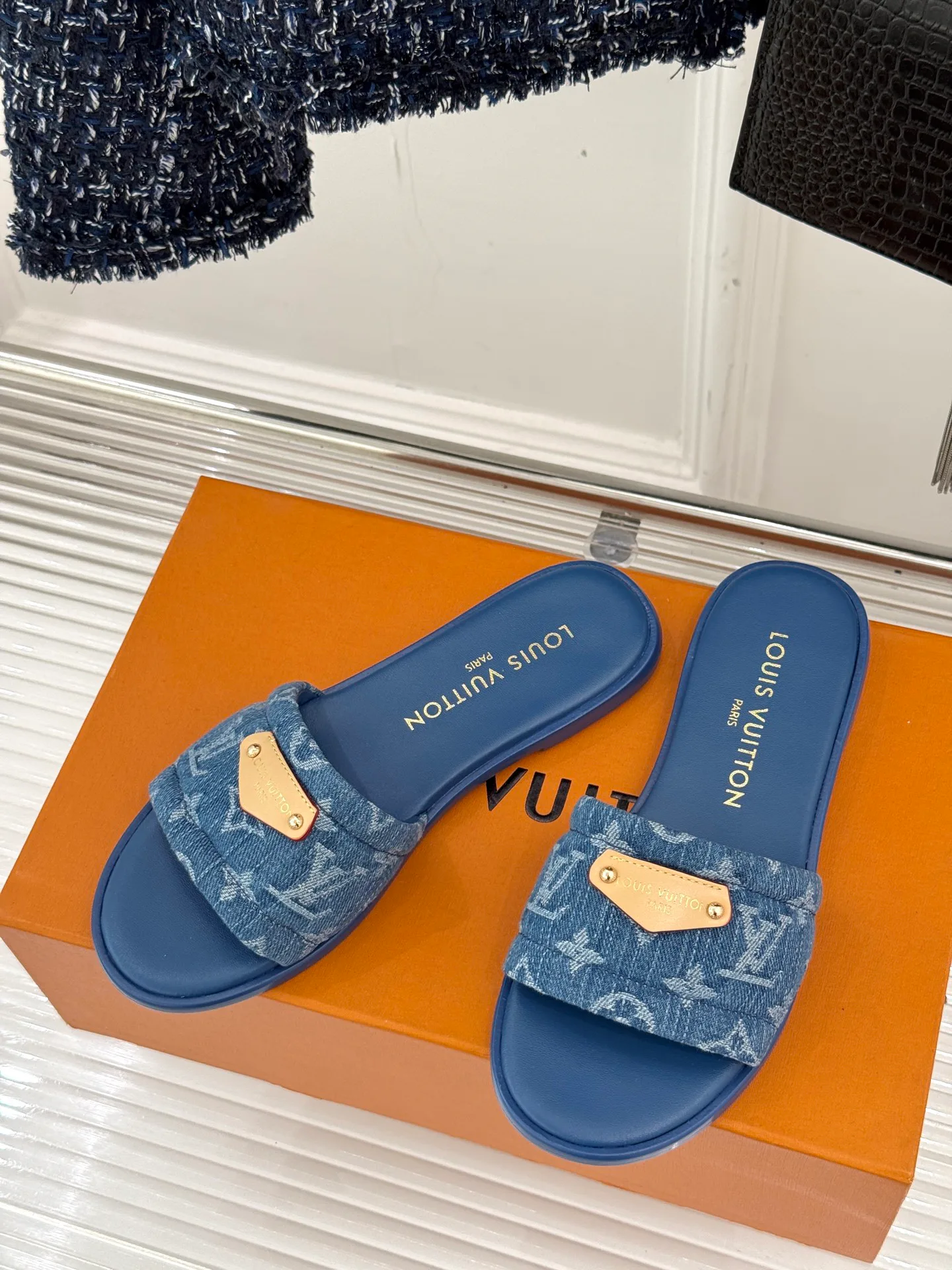 Шлепанцы Женские Louis Vuitton 36321