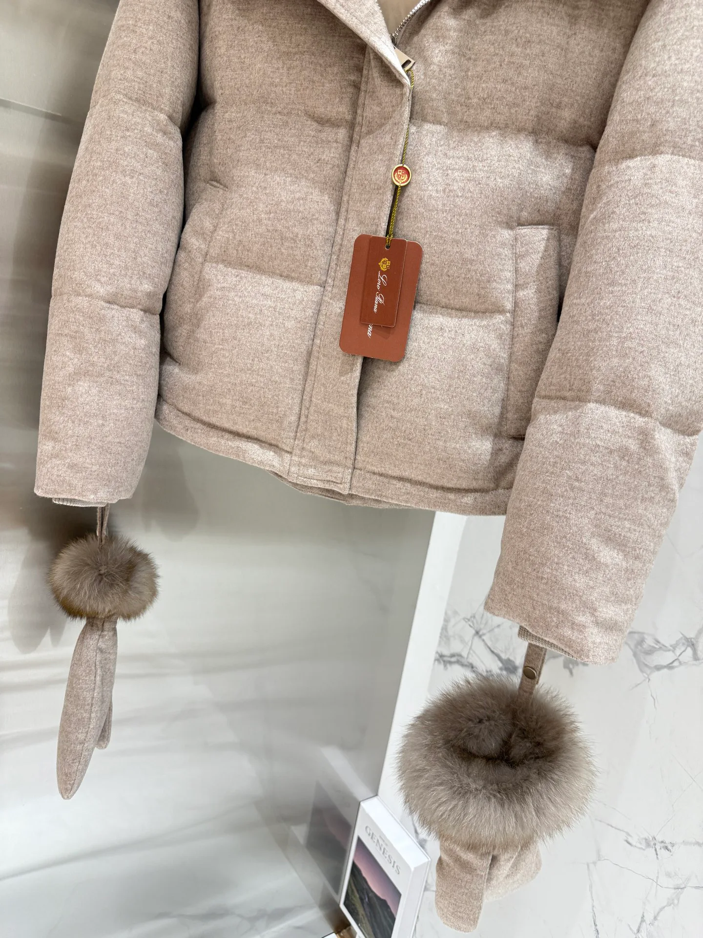 Куртки И Пуховики Женские Loro Piana 18593043