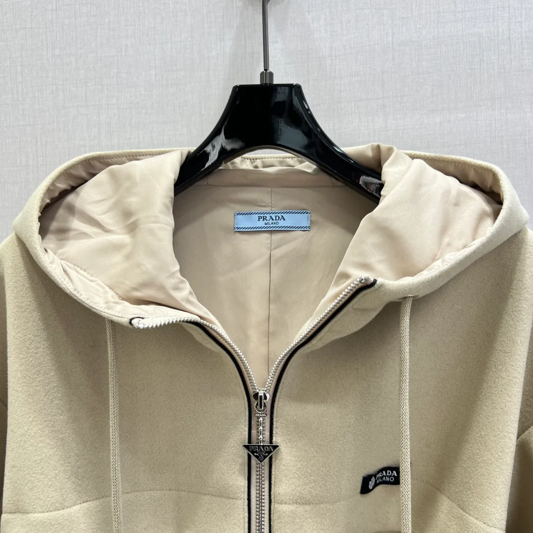 Куртки И Пуховики Женские Prada 794424