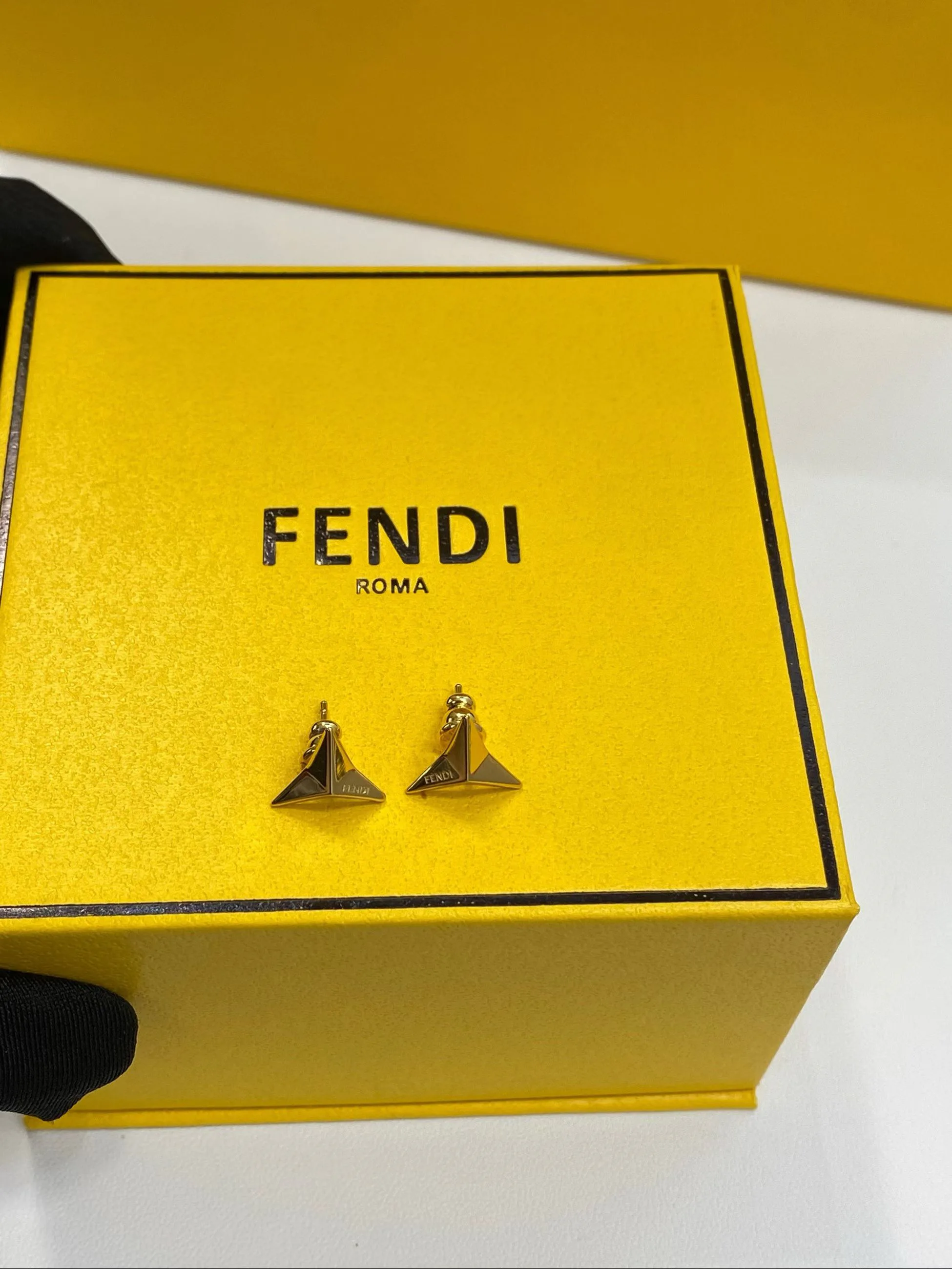 Бижутерия Fendi 18123179