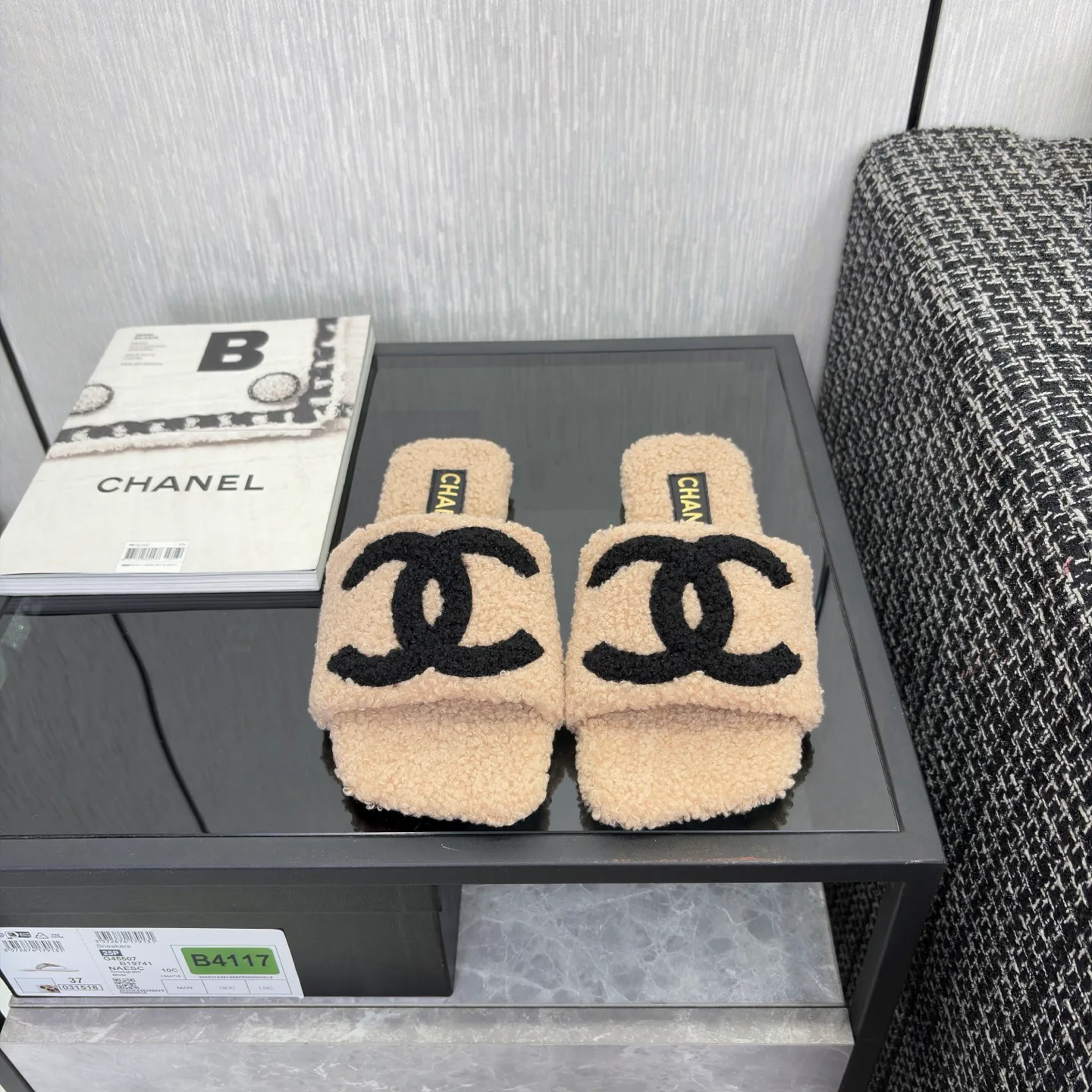 Тапочки Женские Chanel 18700088