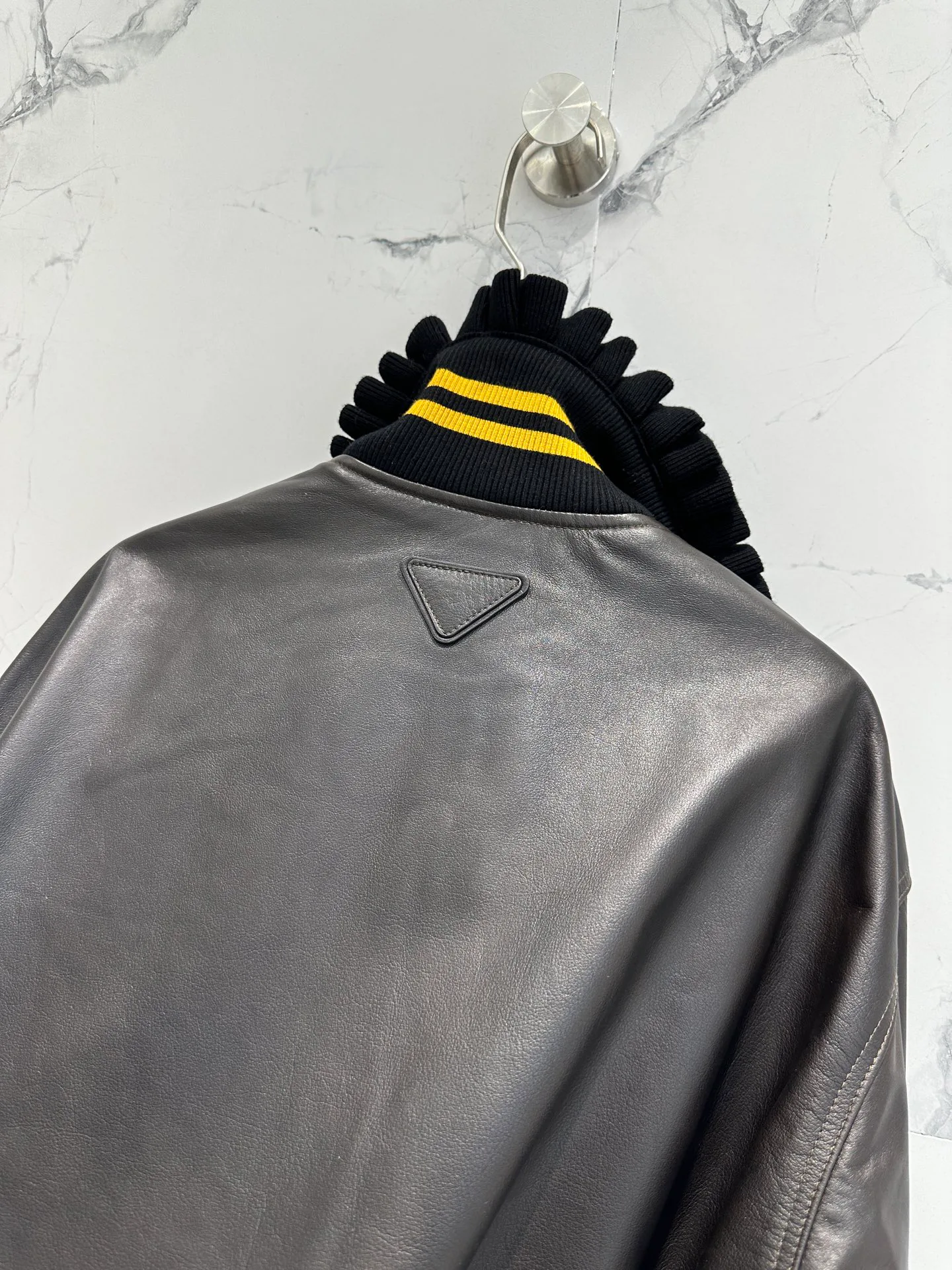 Кожаные Куртки И Дублёнки Мужские Prada 11181084