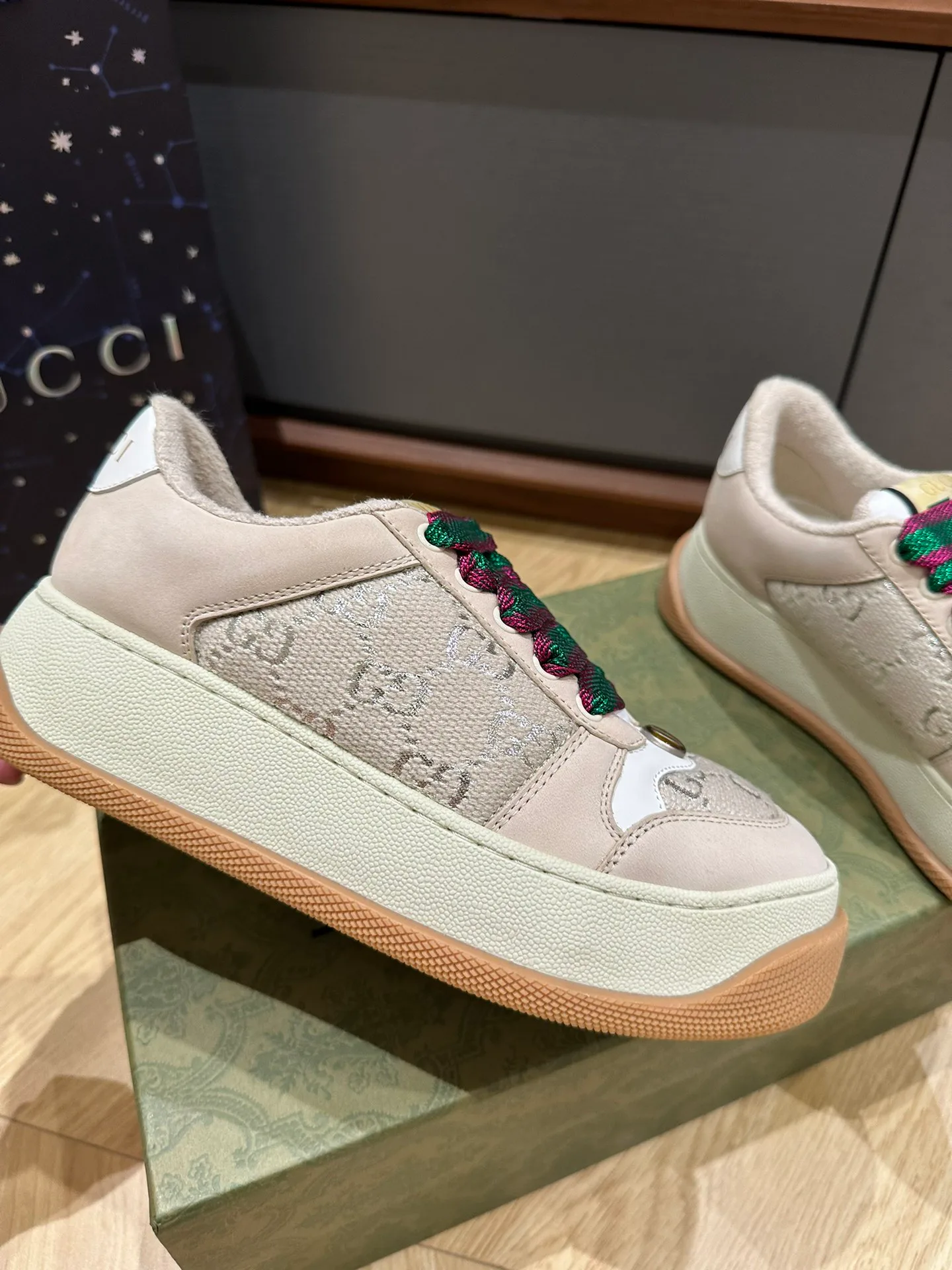 Кроссовки Женские Gucci 1331223