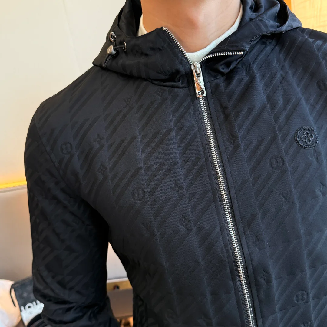 Куртки И Пуховики Мужские Louis Vuitton 9175124
