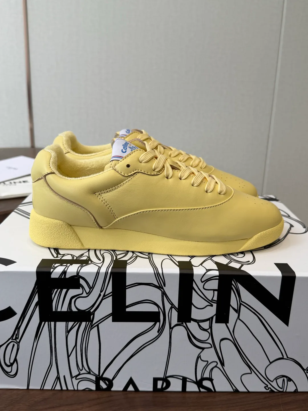 Кроссовки Женские Celine 18796152