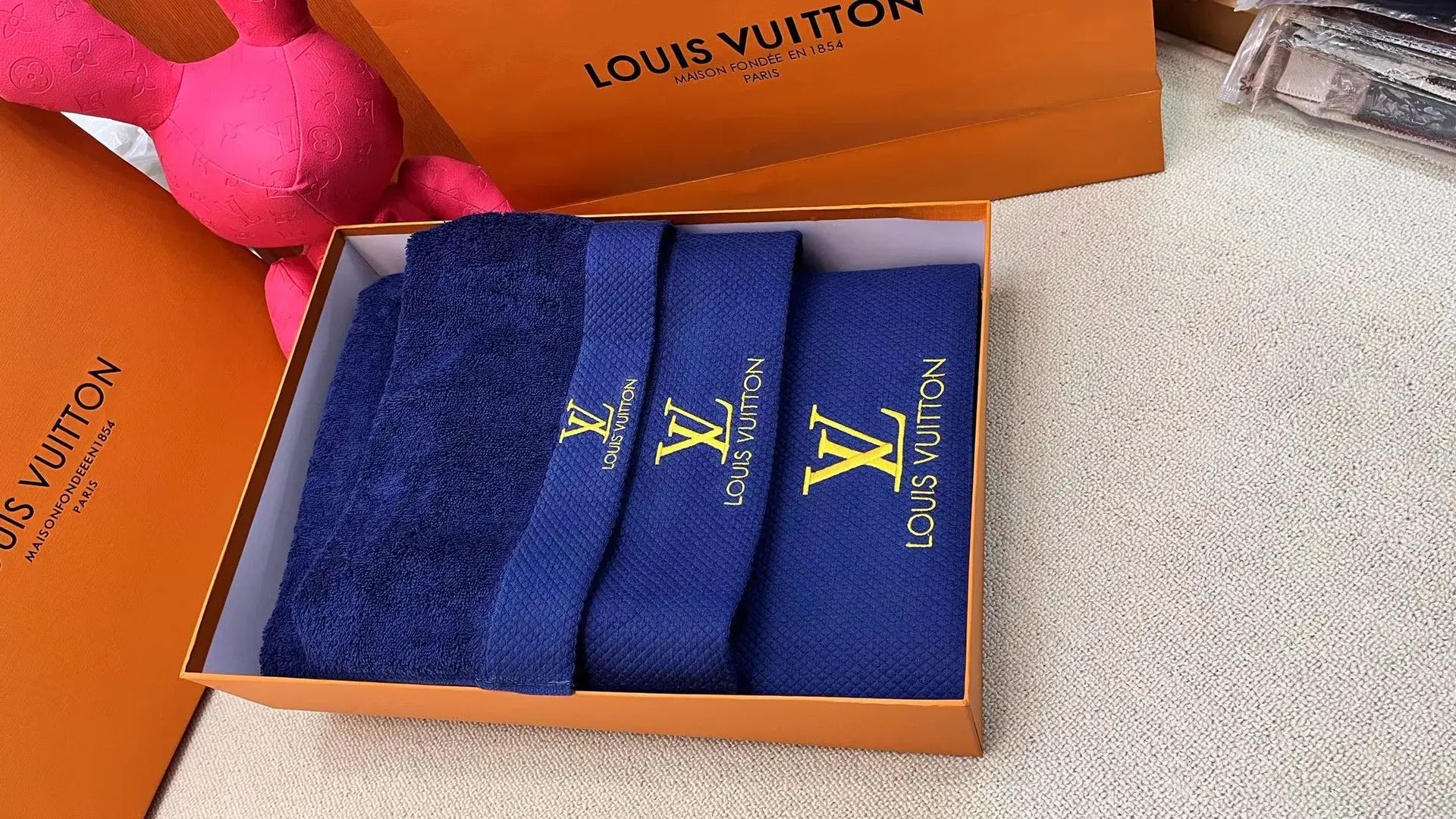 Текстиль Louis Vuitton 281212