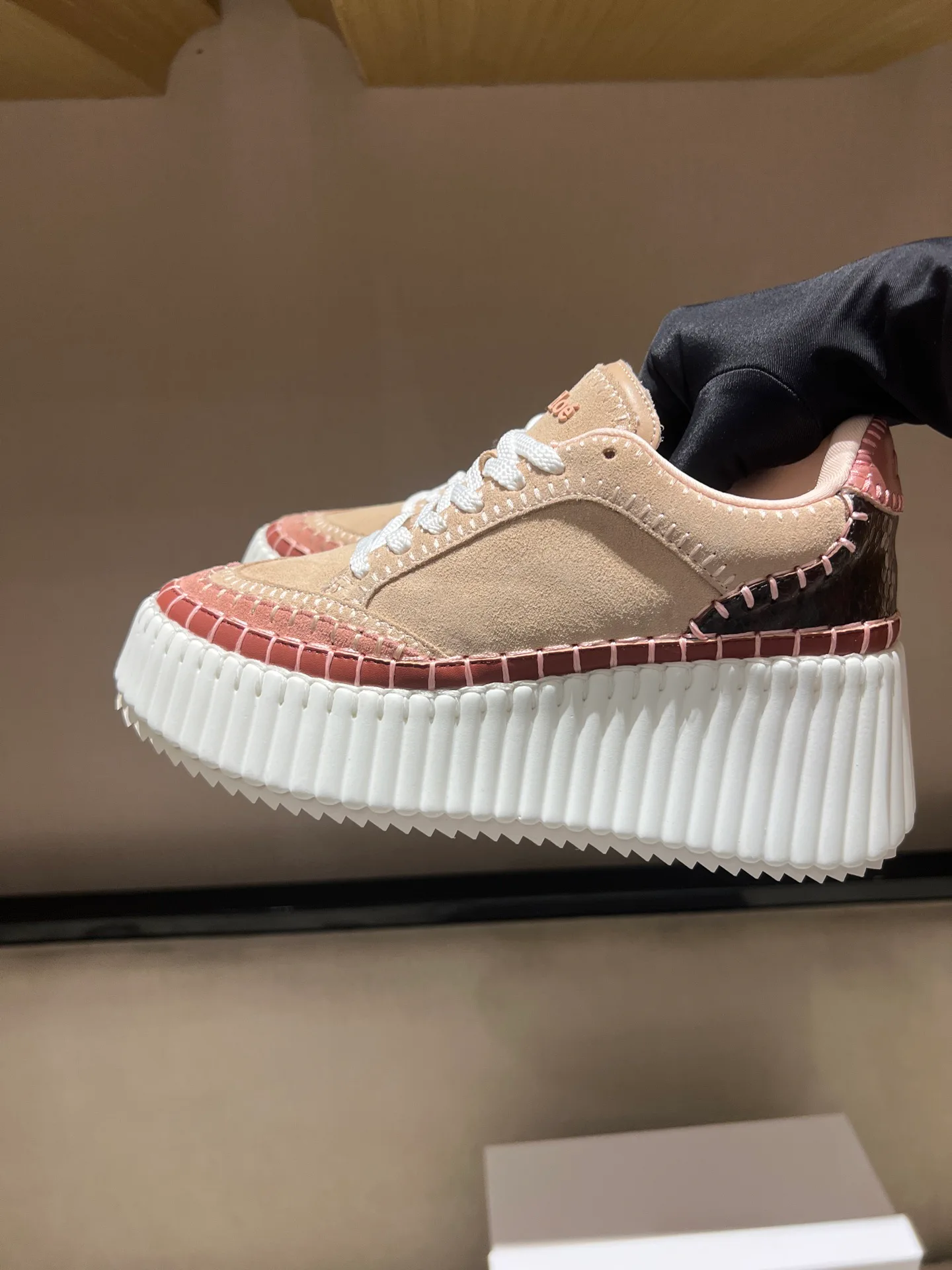 Кроссовки Женские Chloe 18020521