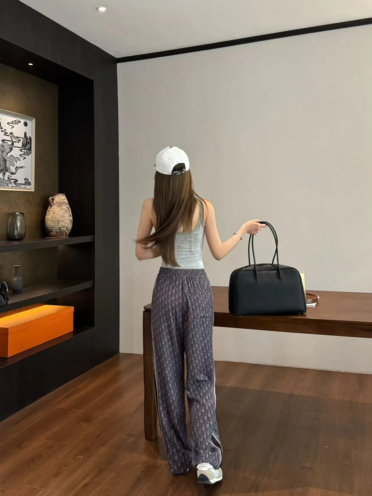 Брюки Женские Christian Dior 11417120