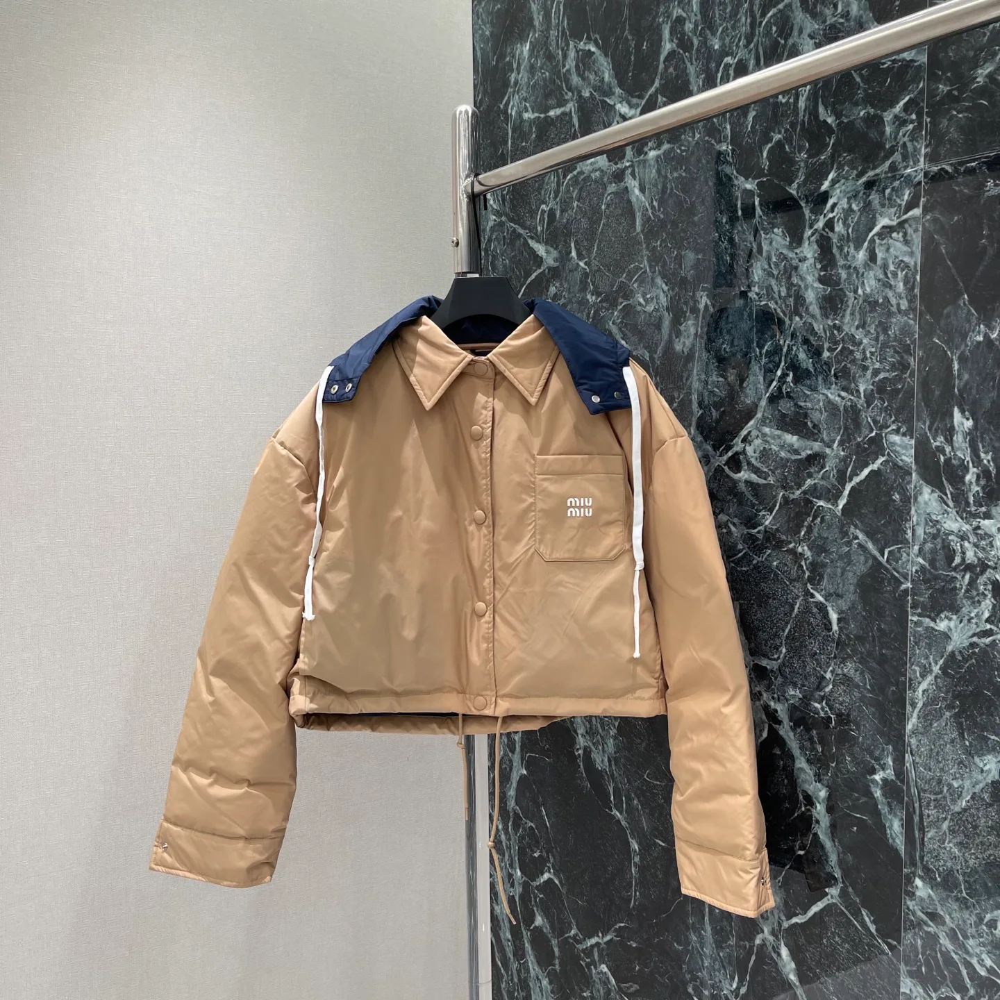 Куртки И Пуховики Женские Miu Miu 18030687