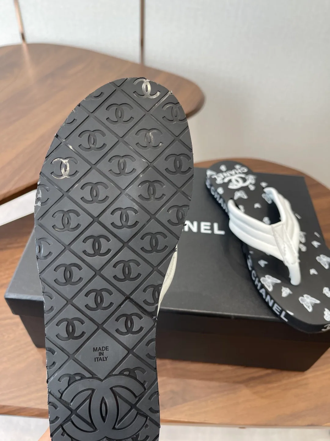 Шлепанцы Женские Chanel 11350604