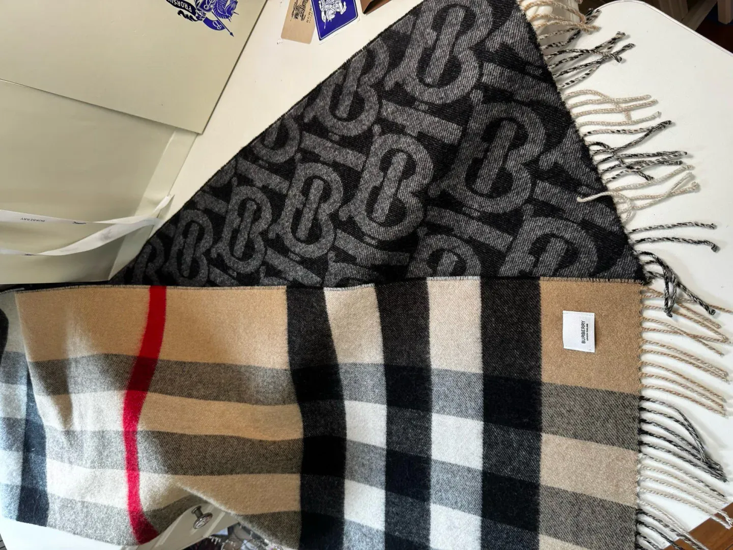 Шарфы Burberry 369656