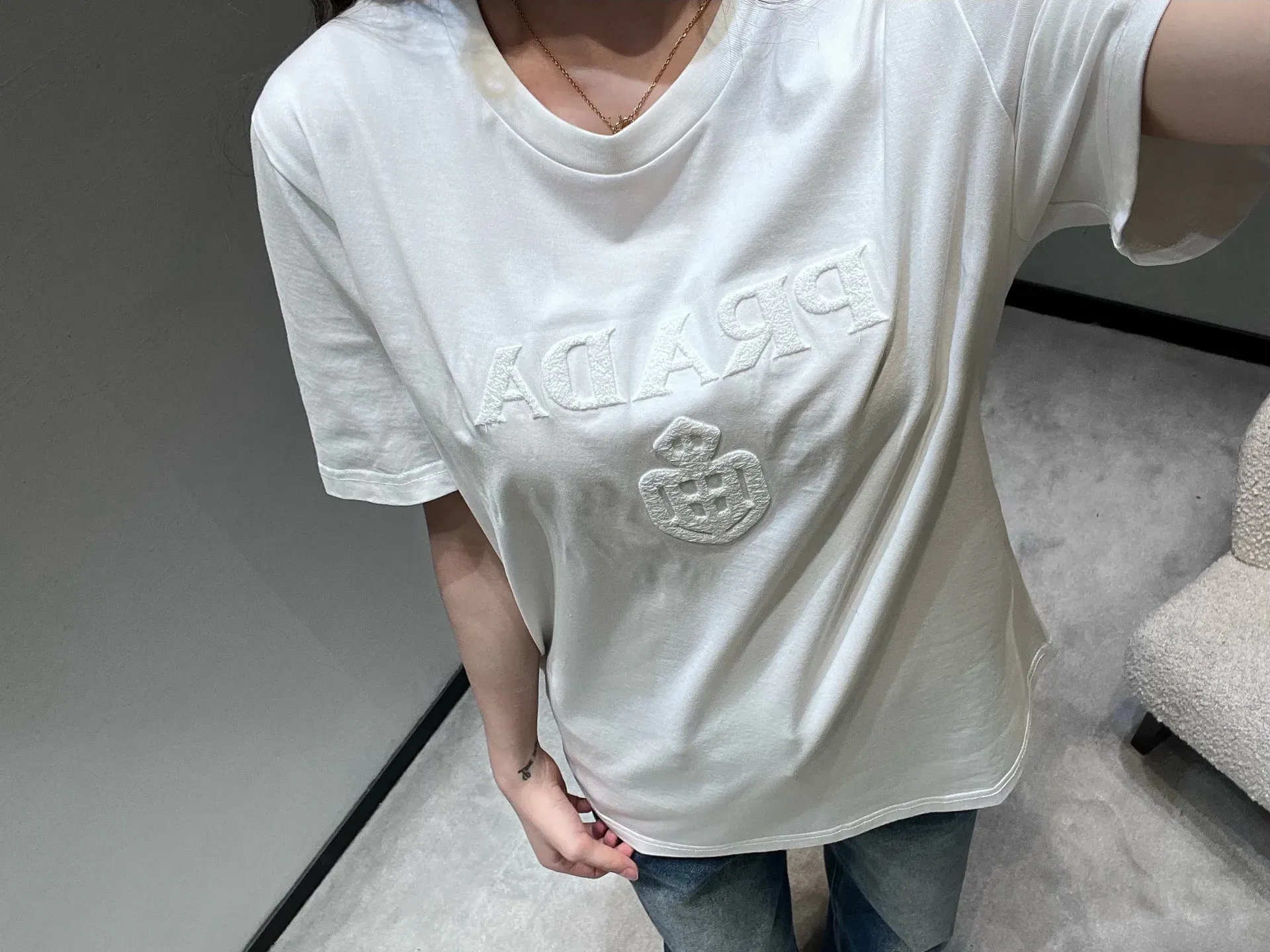 Футболки Женские Prada 5066647