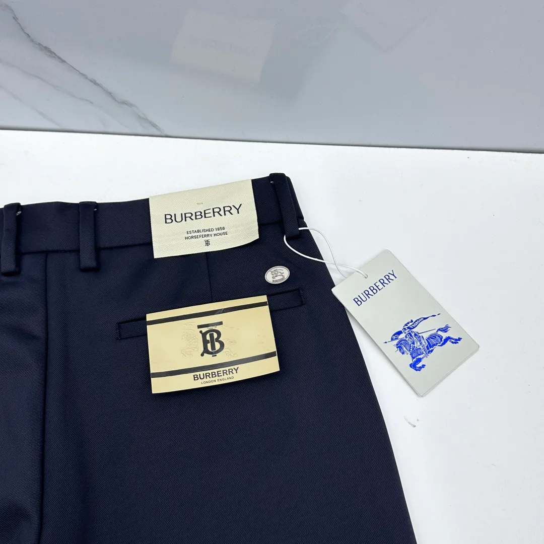 Брюки Мужские Burberry 18246804