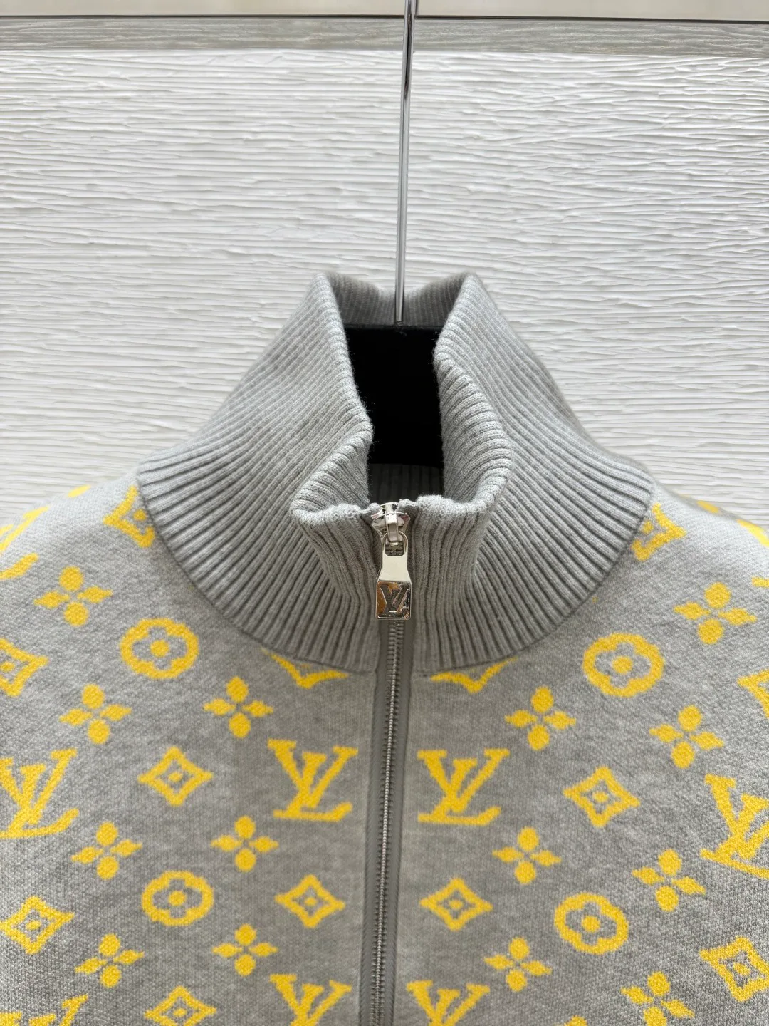 Джемперы И Свитеры Женские Louis Vuitton 18775877