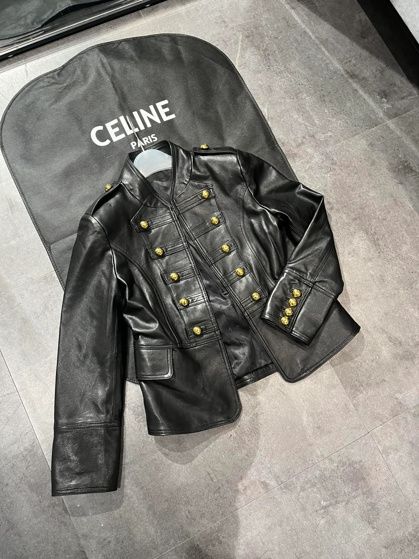 Кожаные Куртки И Дублёнки Мужские Celine 11182652