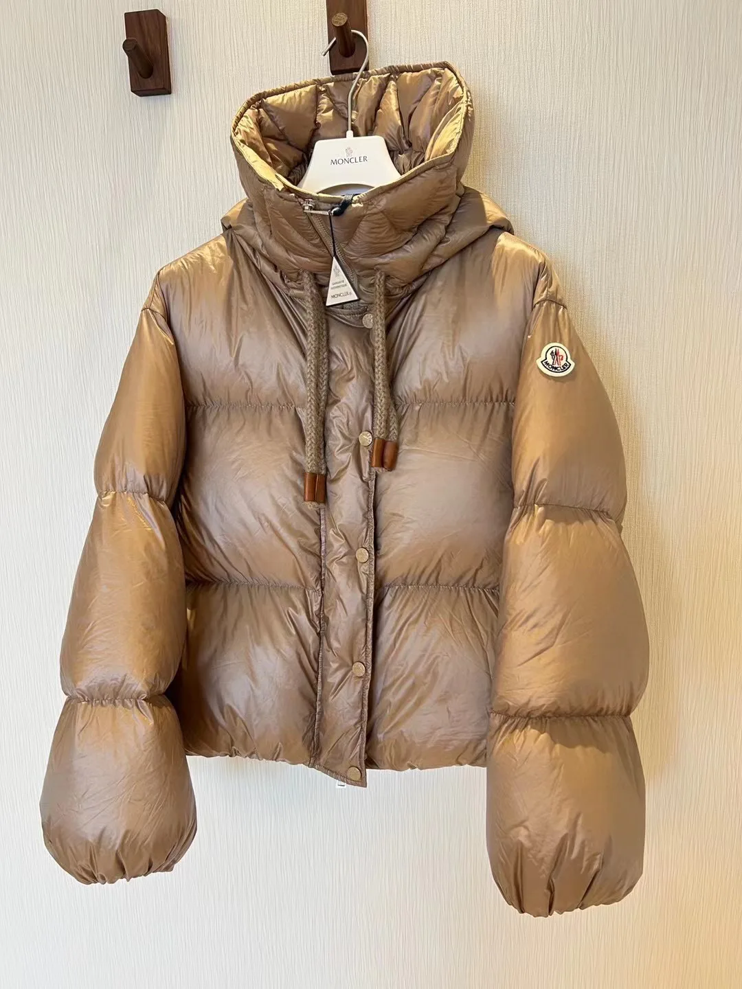 Куртки И Пуховики Женские Moncler 18130182