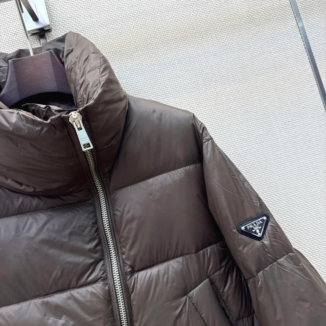 Куртки И Пуховики Женские Prada 18438381
