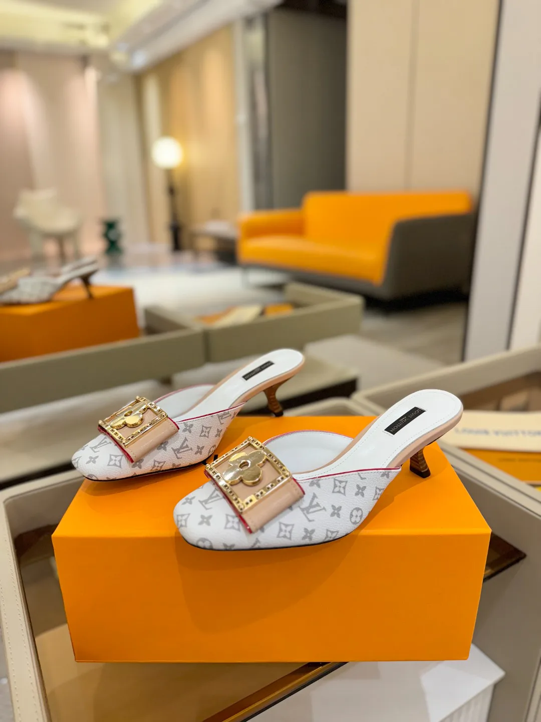 Сандалии Женские Louis Vuitton 9623472