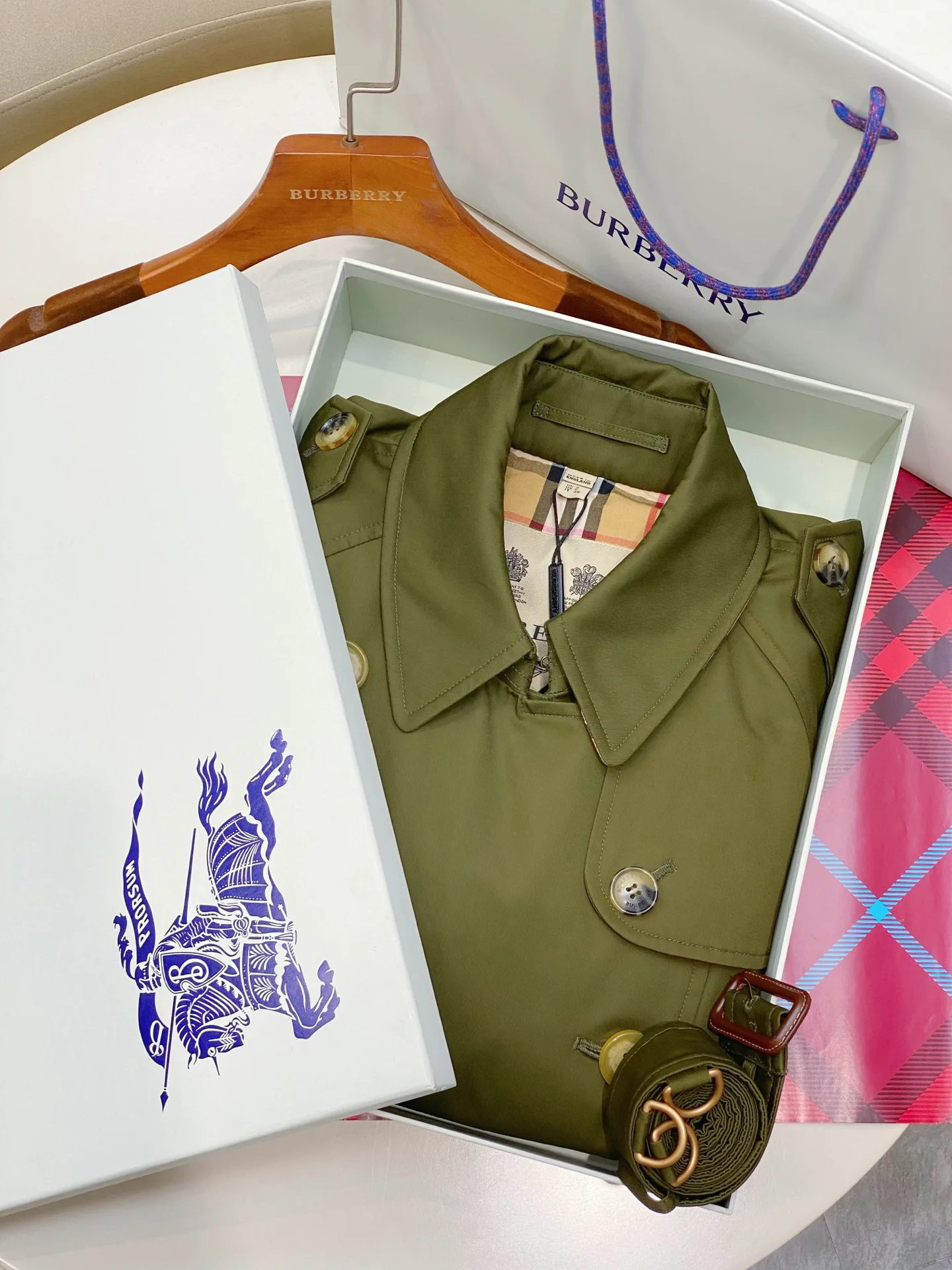 Тренчи Женские Burberry 18141576