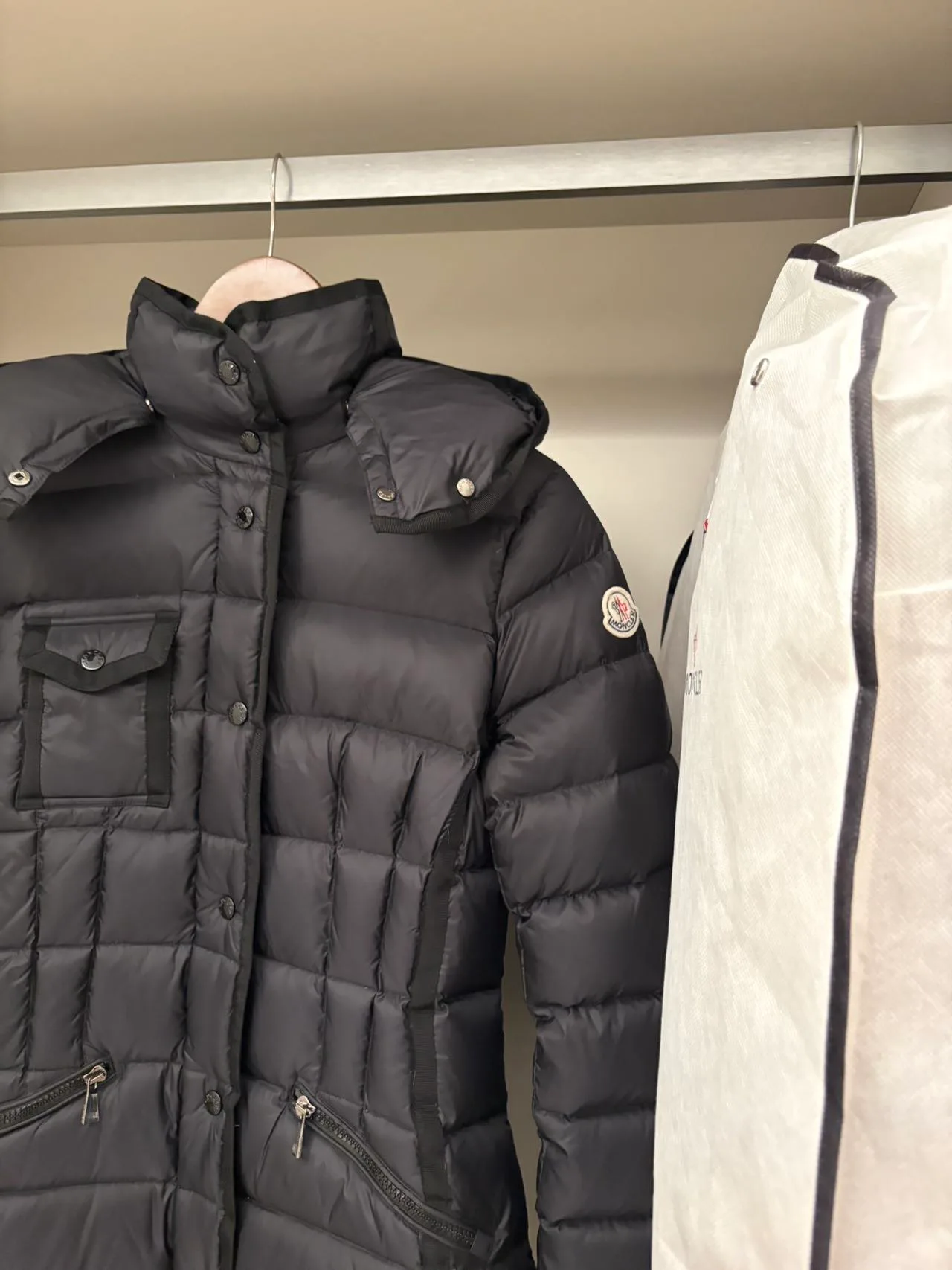 Куртки И Пуховики Женские Moncler 18198734