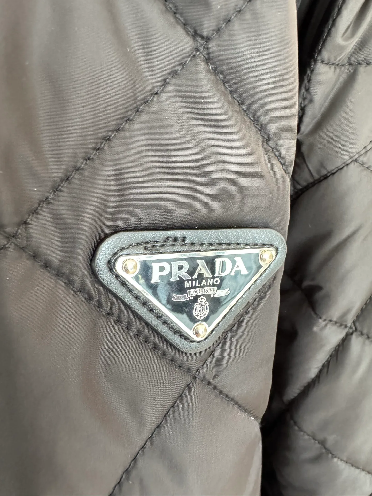 Куртки И Пуховики Женские Prada 18829673