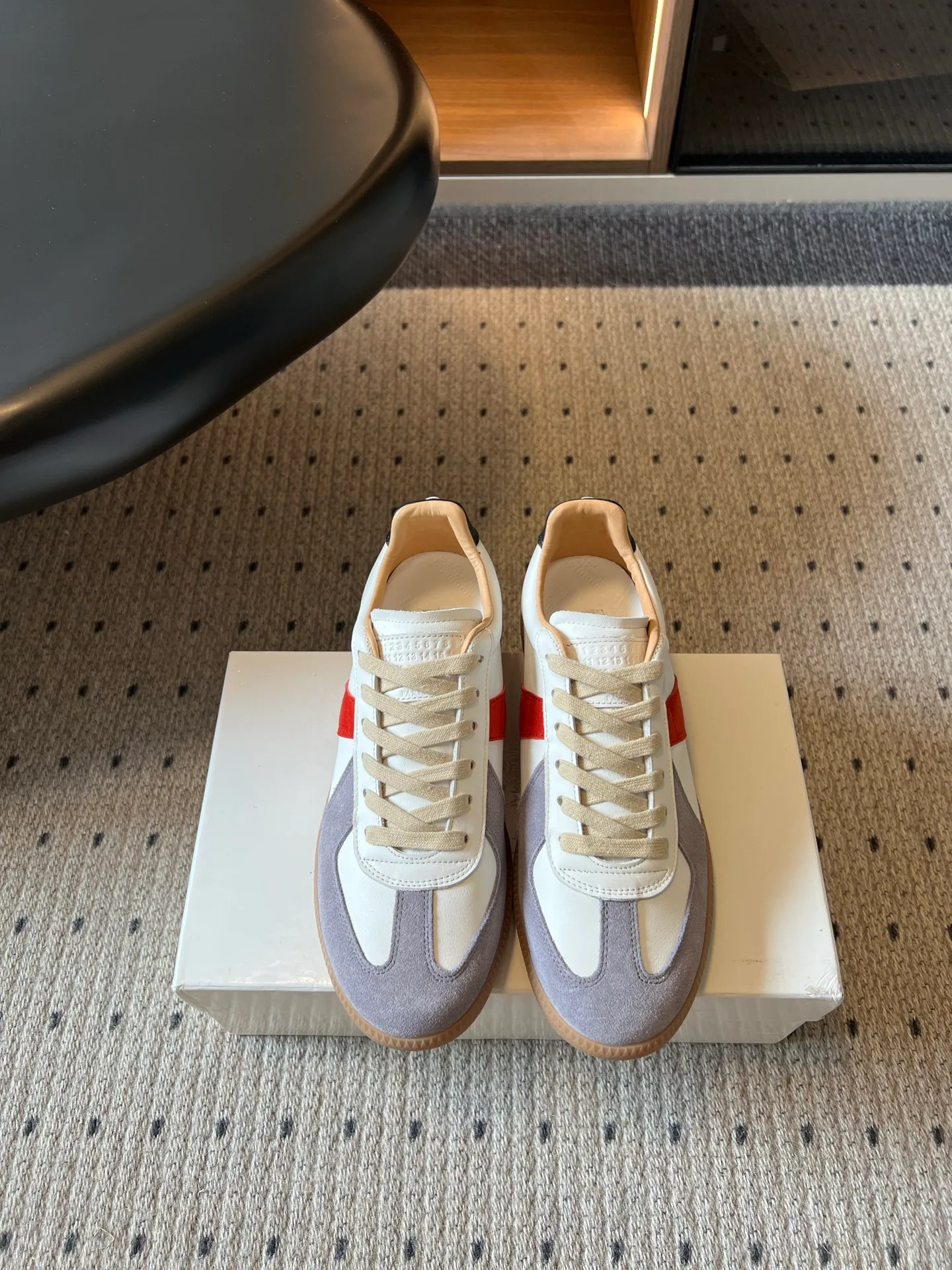 Кроссовки Женские Maison Margiela 17568924