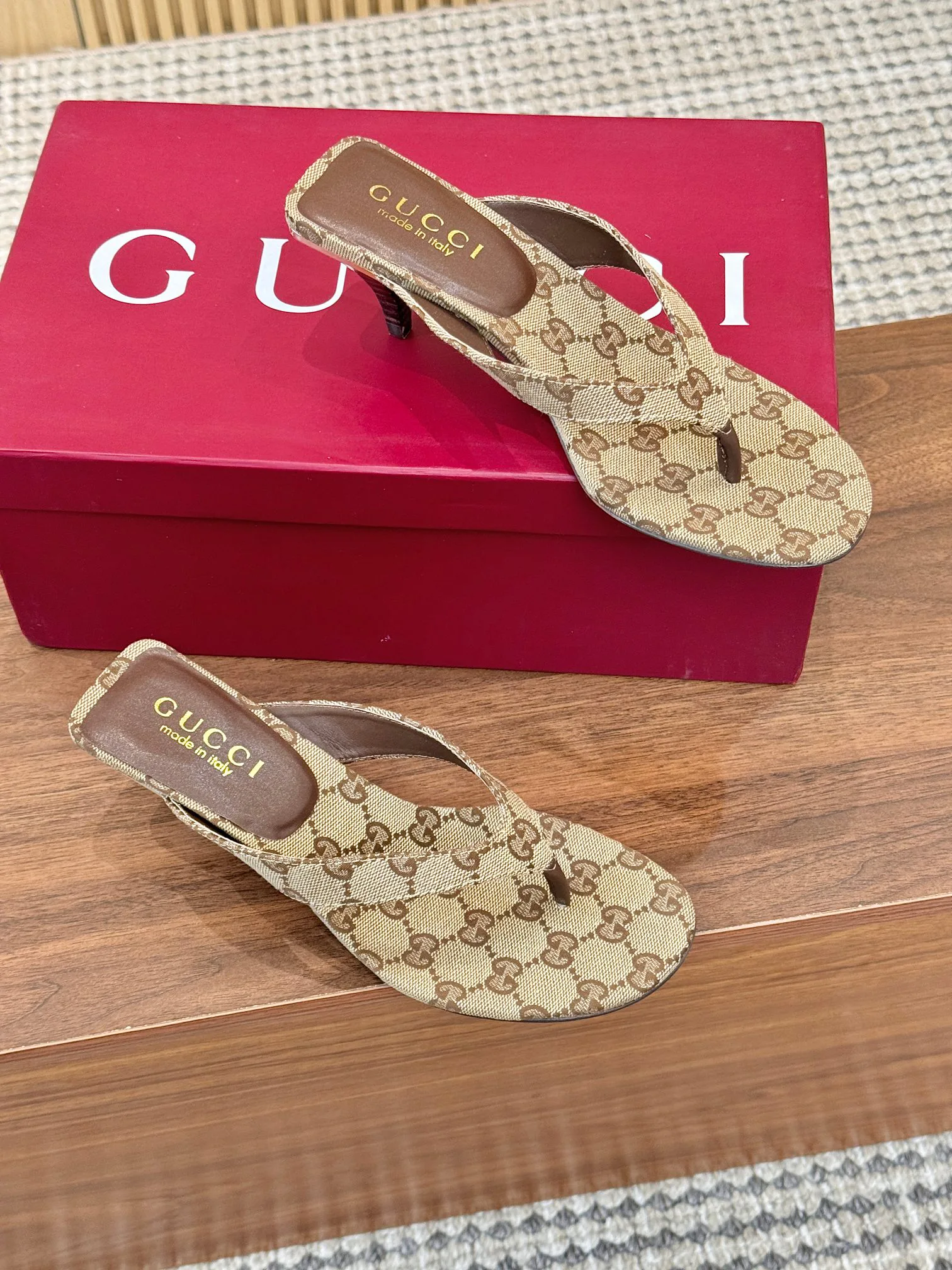 Босоножки Женские Gucci 13480533