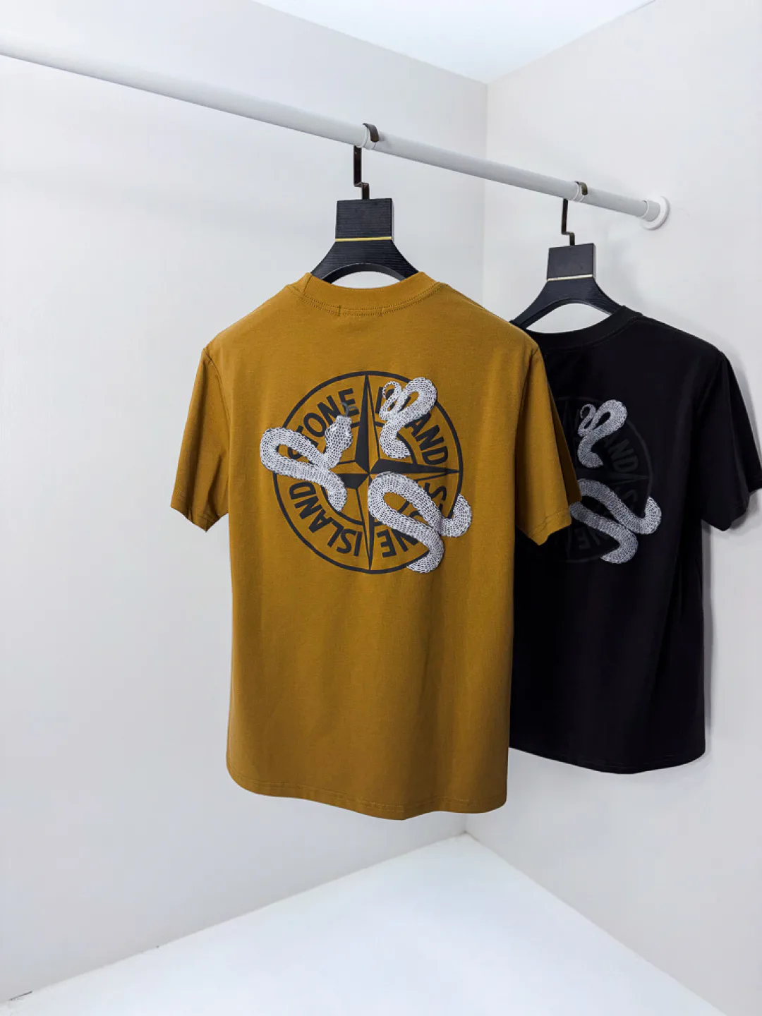 Футболки Женские Stone Island 12764034