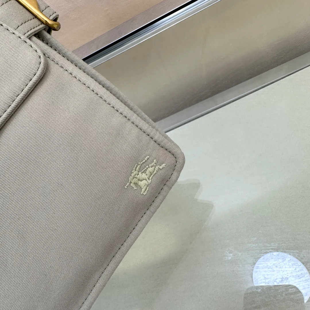 Классические Сумки Женские Burberry 1673197