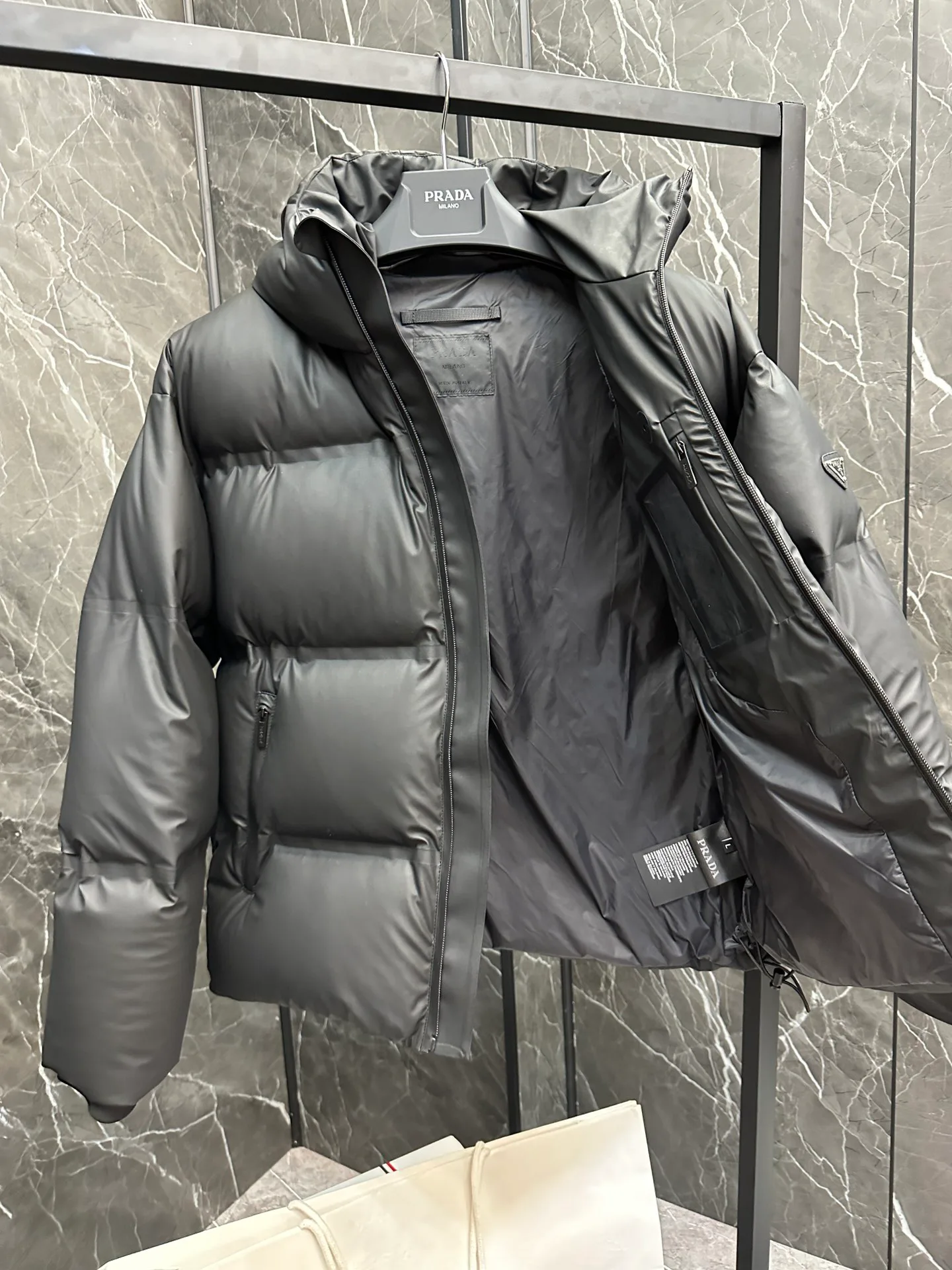 Куртки И Пуховики Мужские Prada 18184555