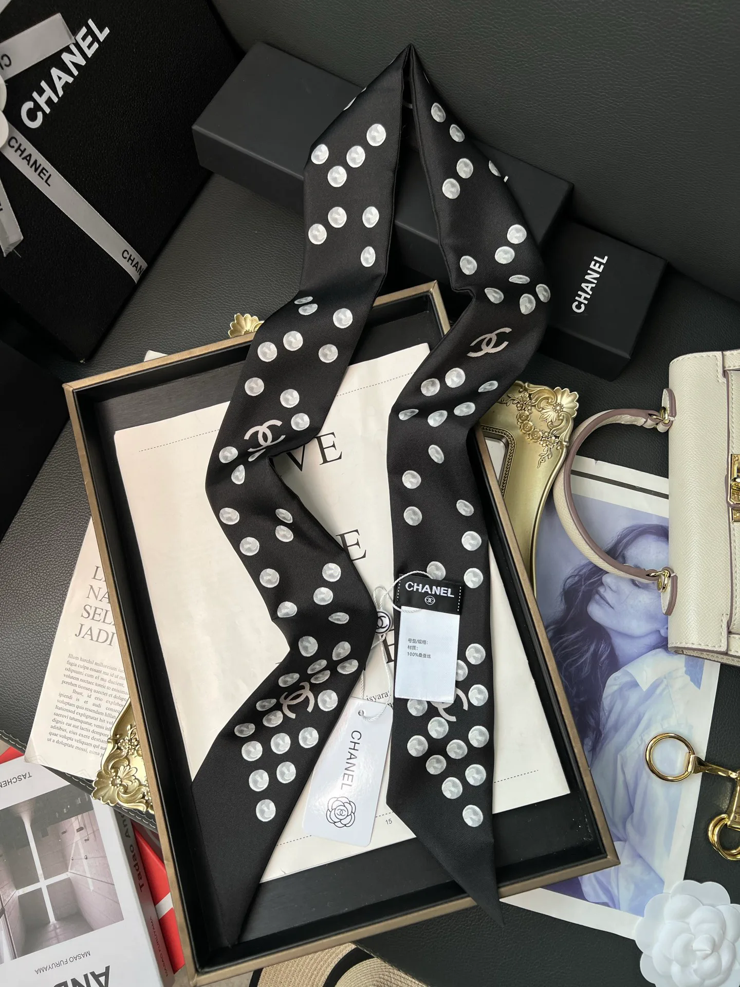 Платки Chanel 18675580