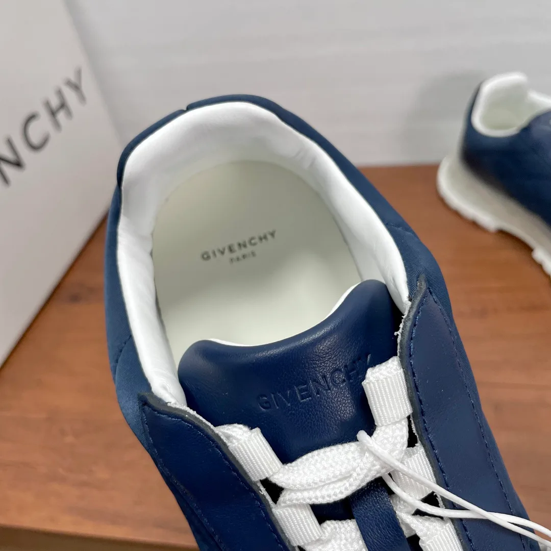 Кроссовки Мужские Givenchy 17307226
