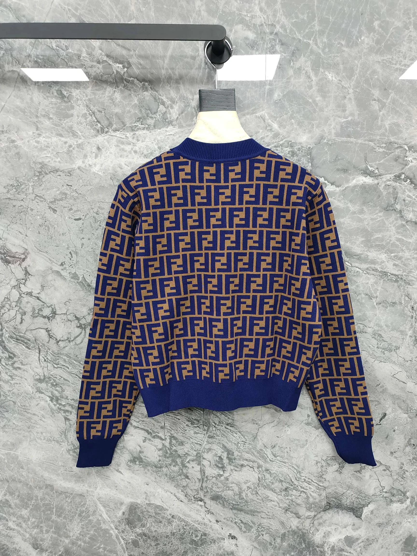 Джемперы И Свитеры Женские Fendi 18743531